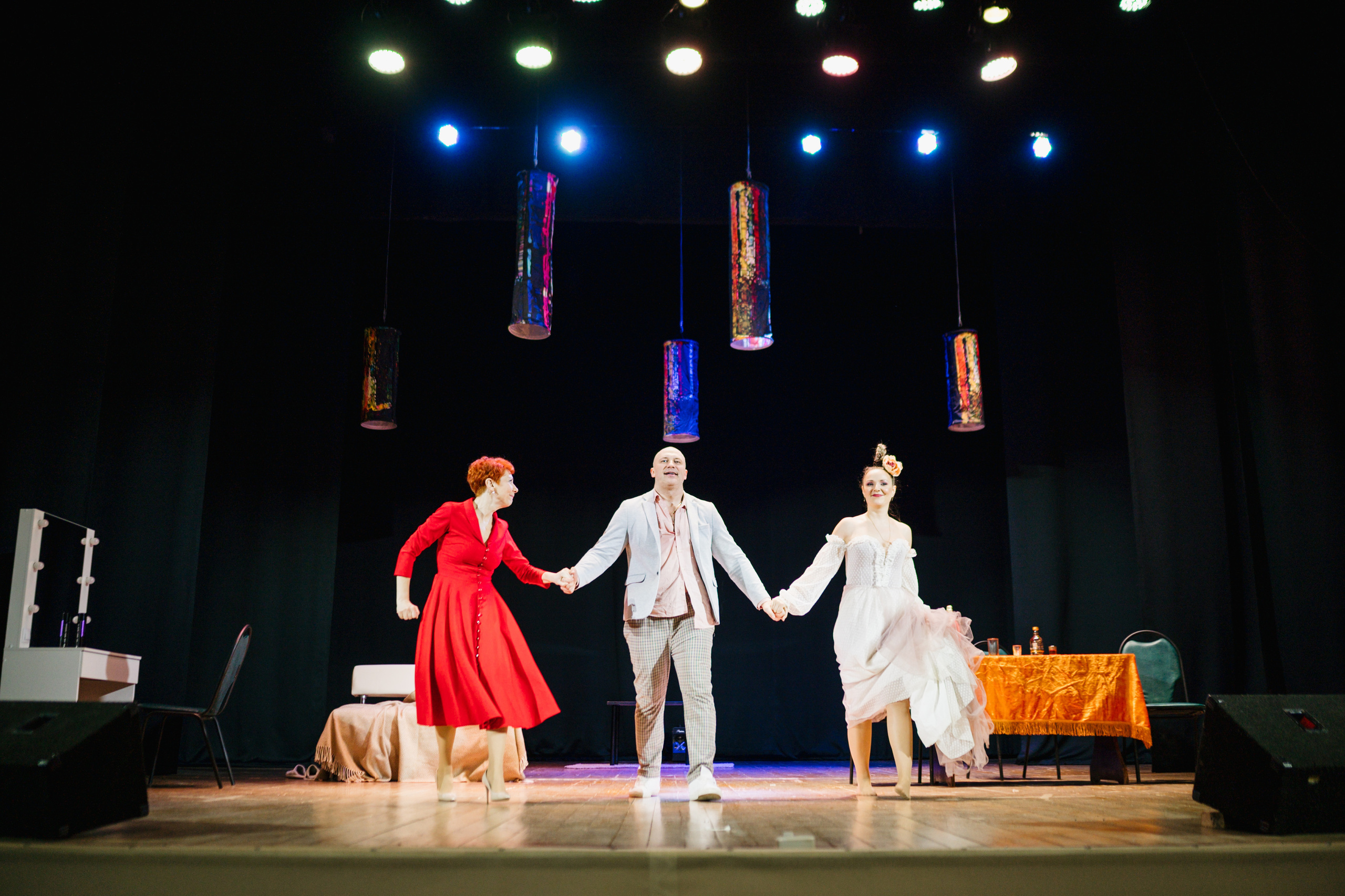 СПЕКТАКЛЬ СНИМУ КВАРТИРУ НА АВТОПИЛОТЕ