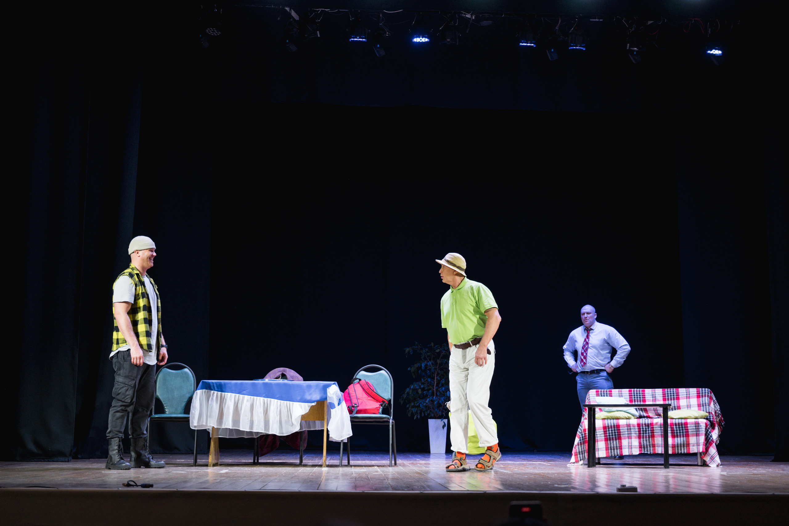 СПЕКТАКЛЬ СНИМУ КВАРТИРУ НА АВТОПИЛОТЕ