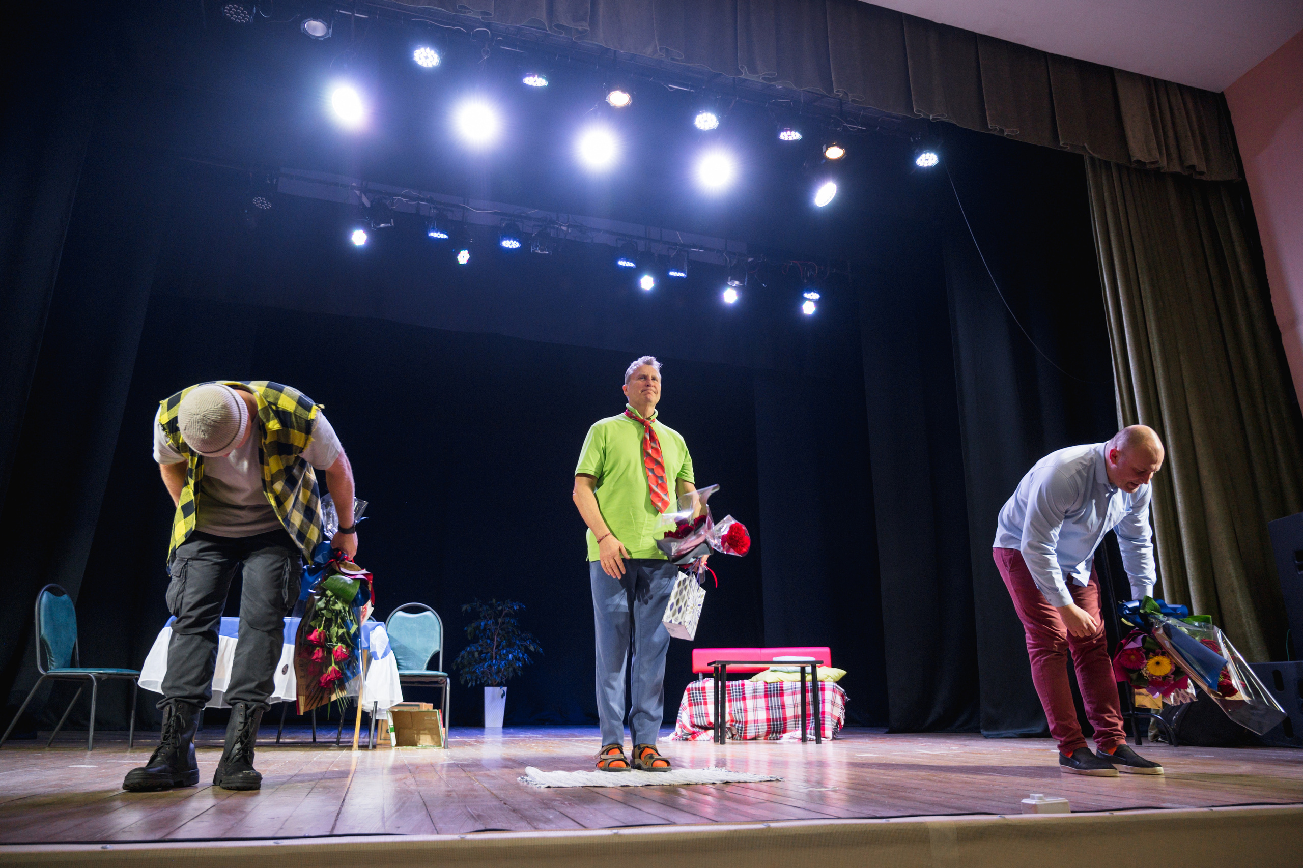 СПЕКТАКЛЬ СНИМУ КВАРТИРУ НА АВТОПИЛОТЕ