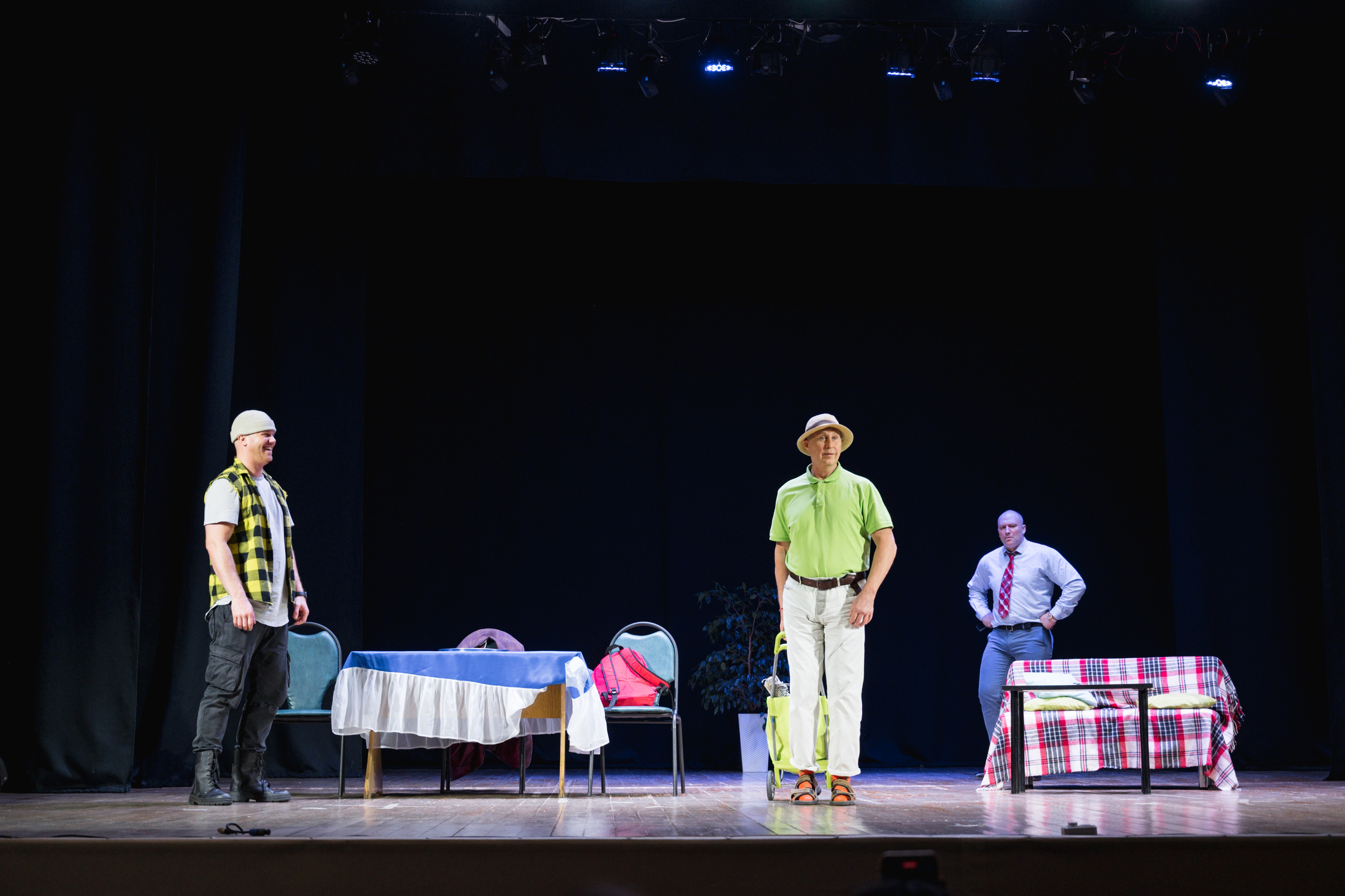 СПЕКТАКЛЬ СНИМУ КВАРТИРУ НА АВТОПИЛОТЕ