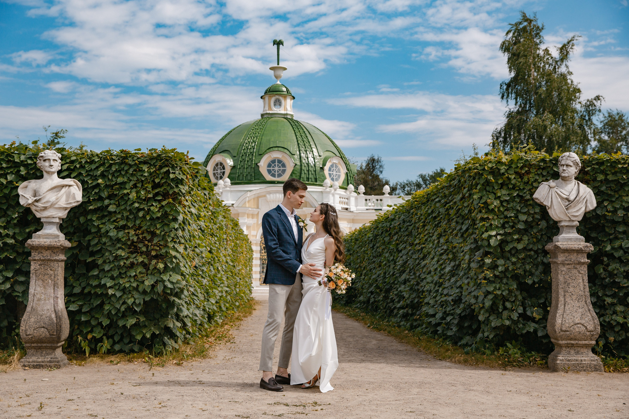 Свадебная фотосессия в усадьбе Кусково. Фотограф и видеограф Анна Домашенко