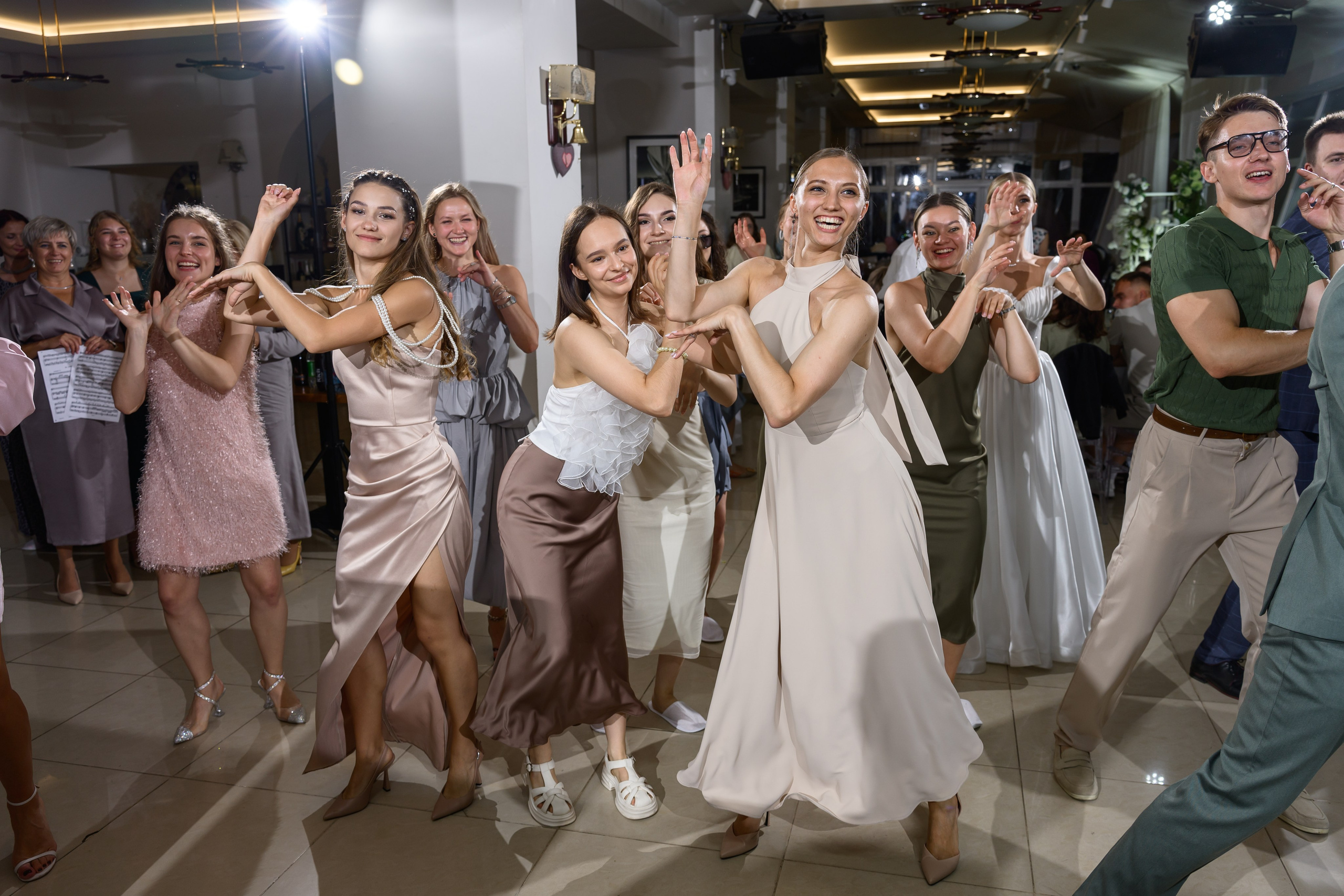 Свадебная фотосессия в отеле «Милан». Свадебный фотограф Москва Юрий Кульман