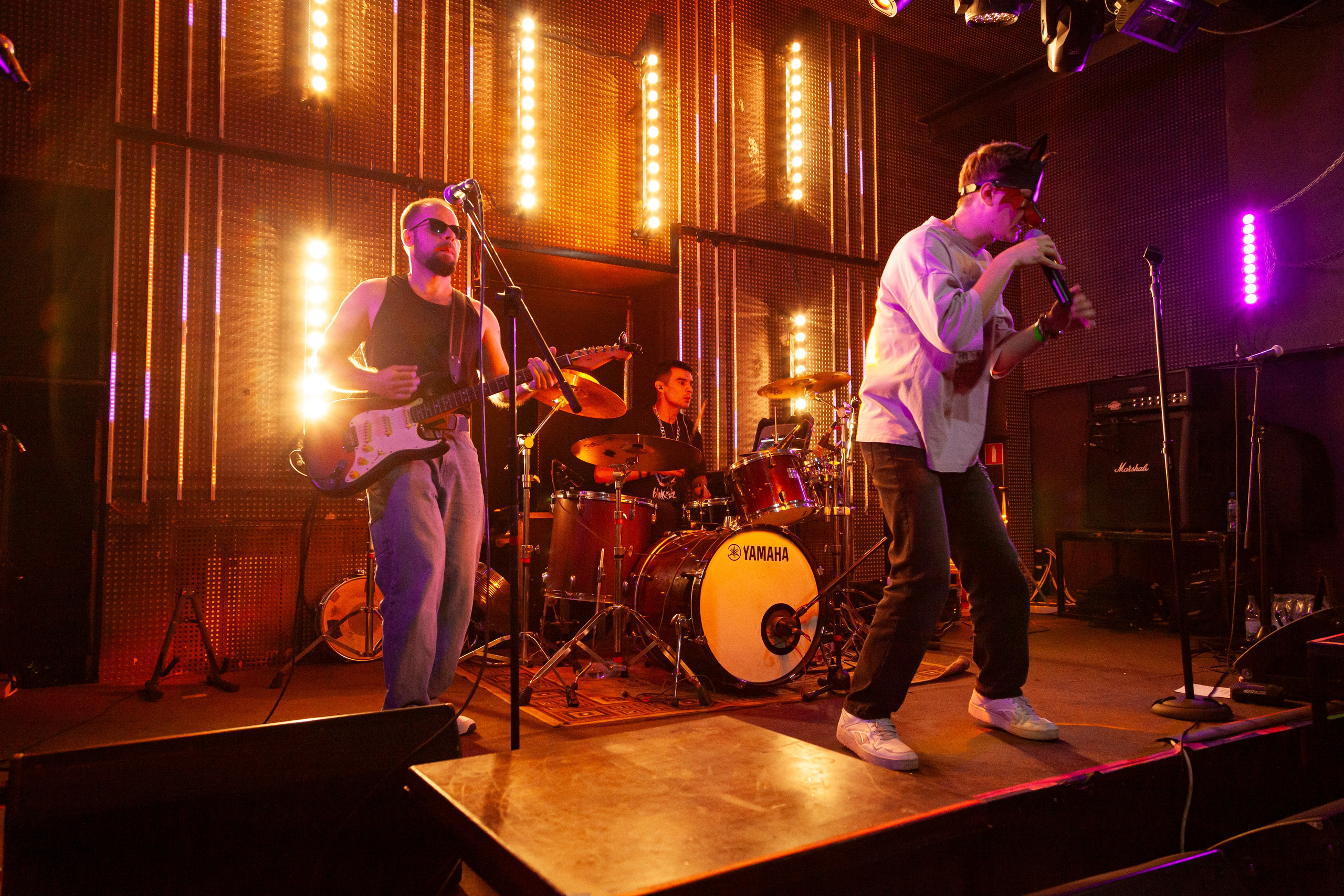 Рок-концерт. Reborn.19.09.25. Профессиональное фото в Казани: от идеи до результата. Фотограф Яна Мур