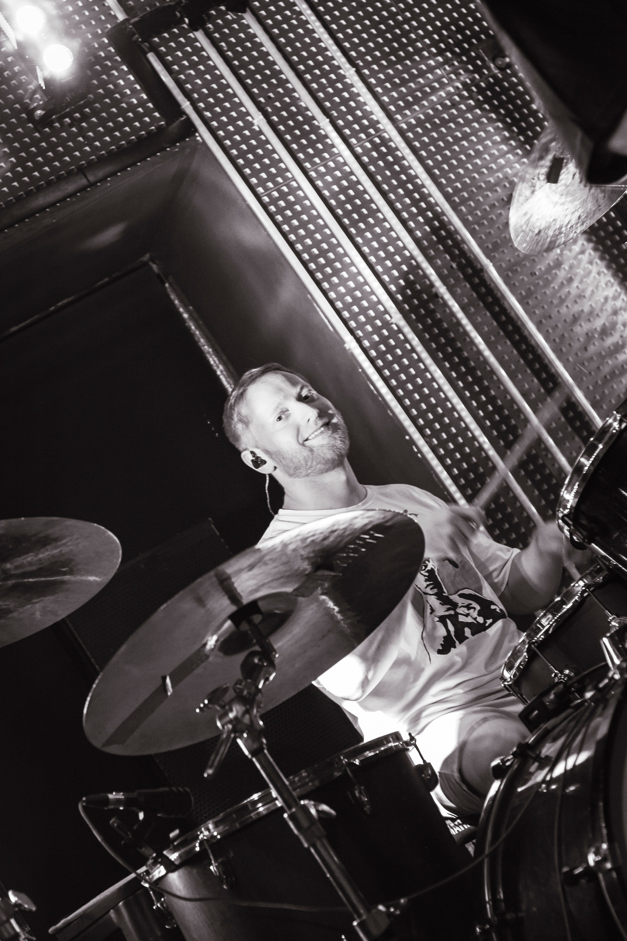 Рок-концерт. Reborn.19.09.25. Профессиональное фото в Казани: от идеи до результата. Фотограф Яна Мур