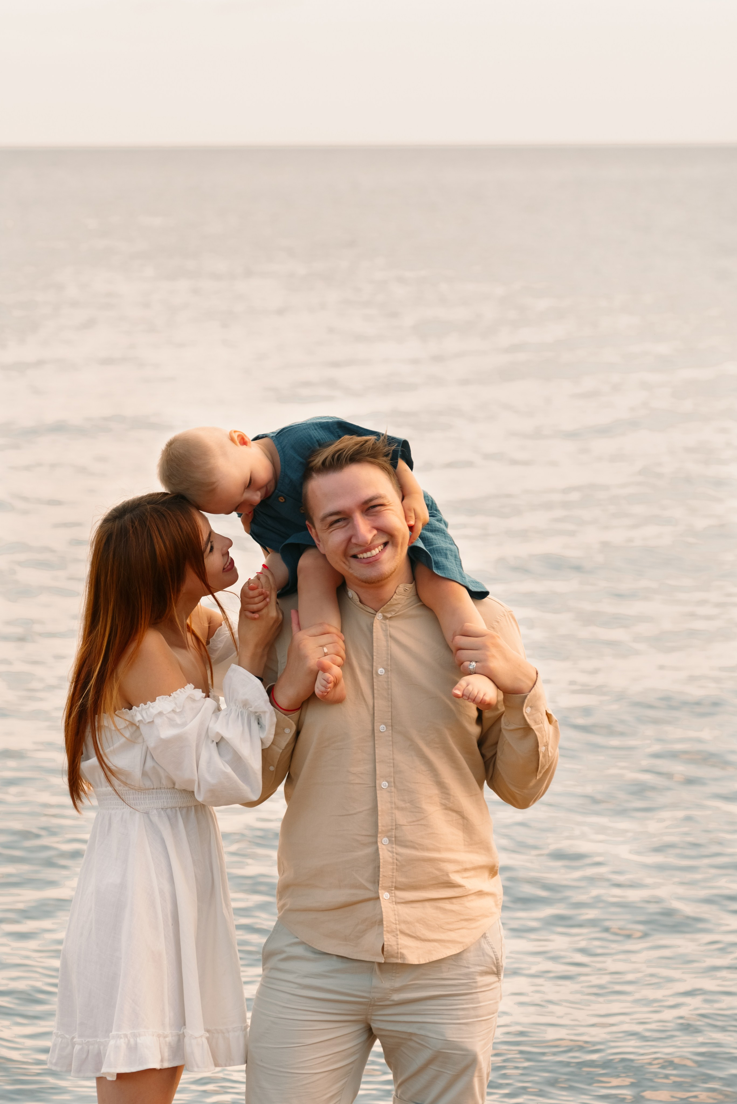 Семейная фотосессия на природе. Фотограф Юлия Кондратьева