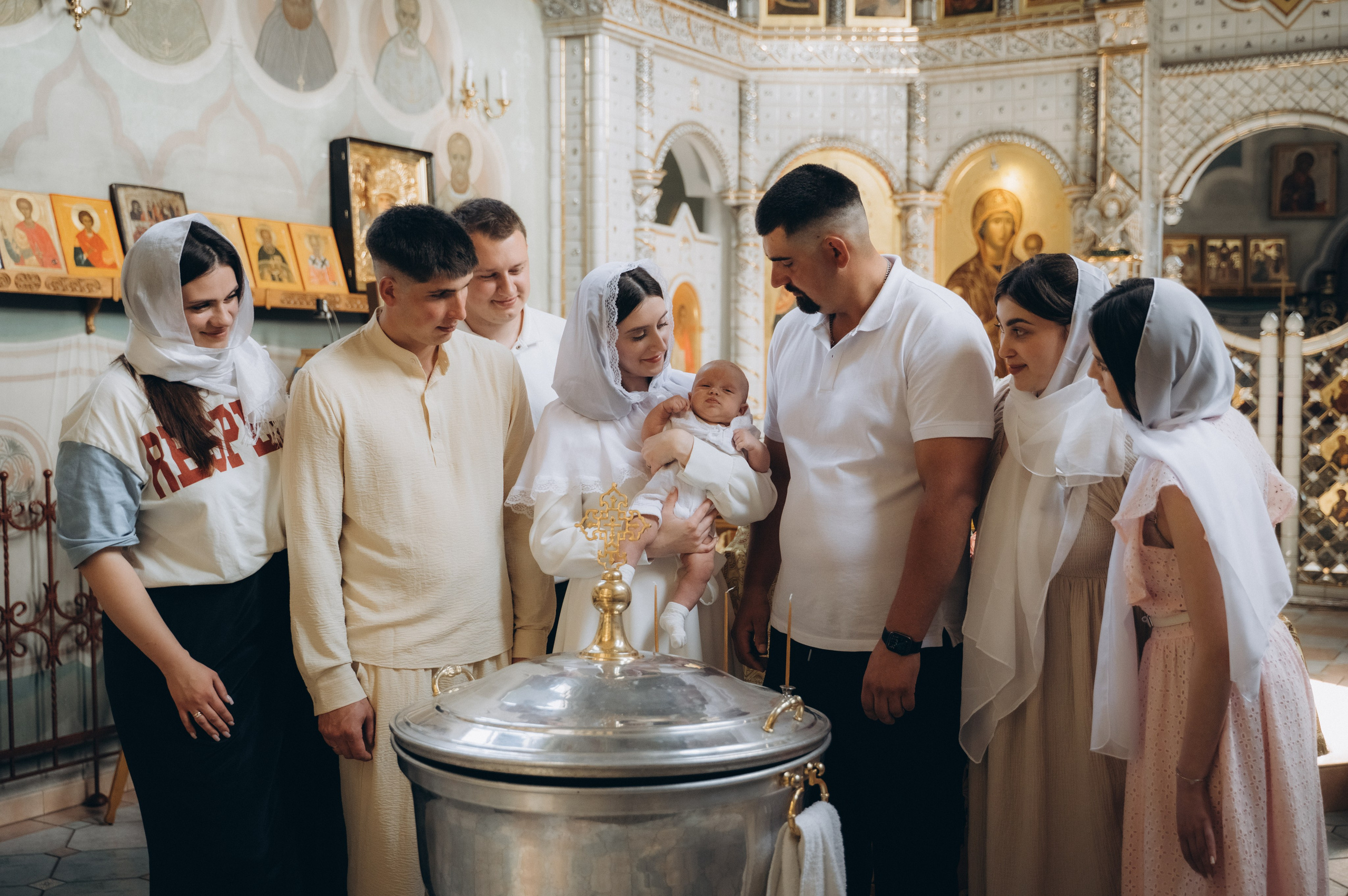Крещение Арсения (Дом Милосердия). Семейный фотограф в Минске Дарья Дреко