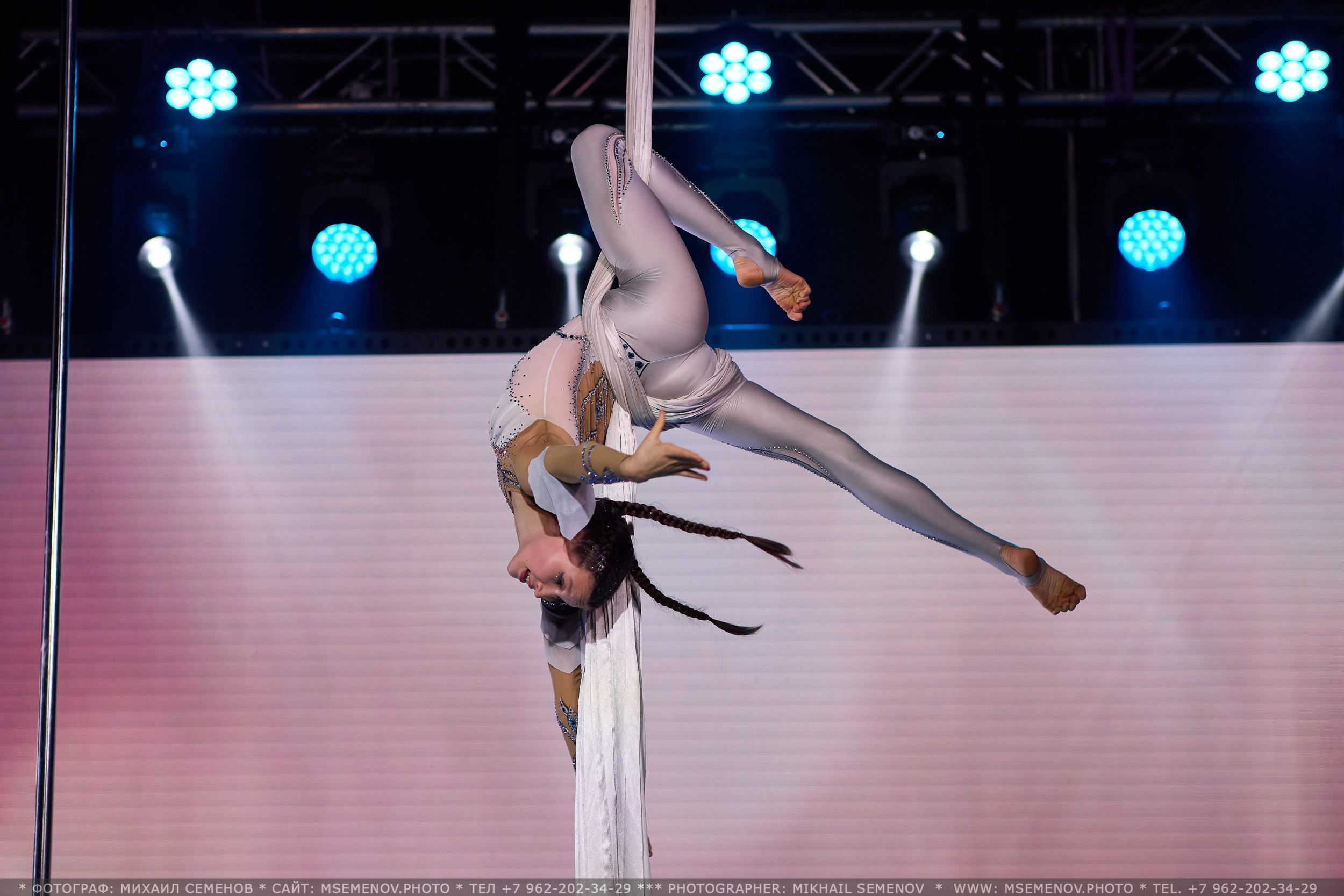 АНОНС фоторепортажа с Юбилейного концерта «ГРАЦИЯ». Фотограф, фотопроекты Михаила Семенова в Ярославле. Фотошкола