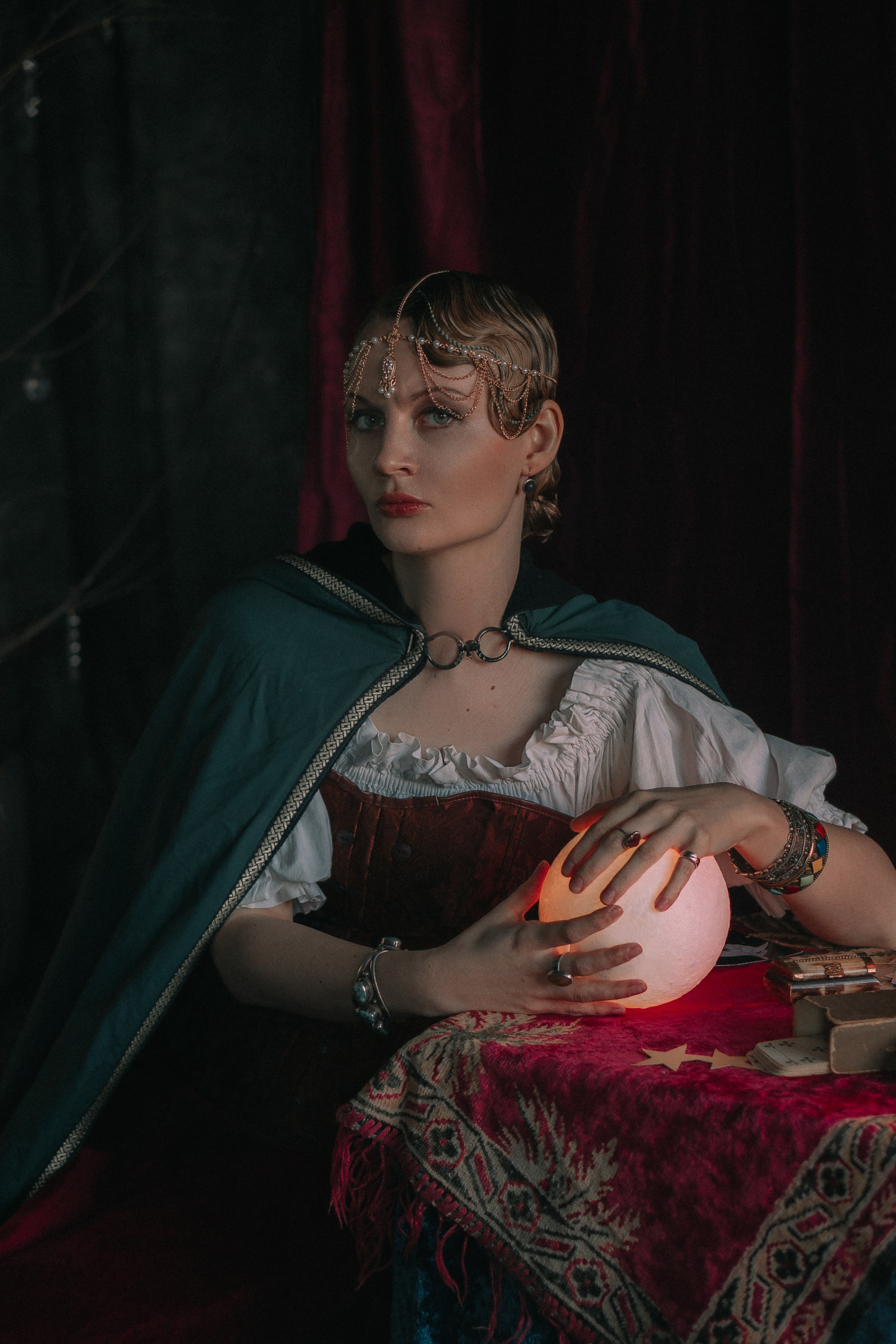 Гадалка. Художественный фотограф Салаева Алина