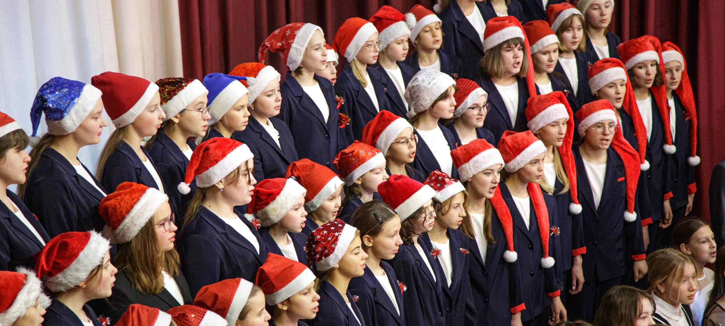 Выступление хоровых коллективов. Фотограф Юлия Близнецова