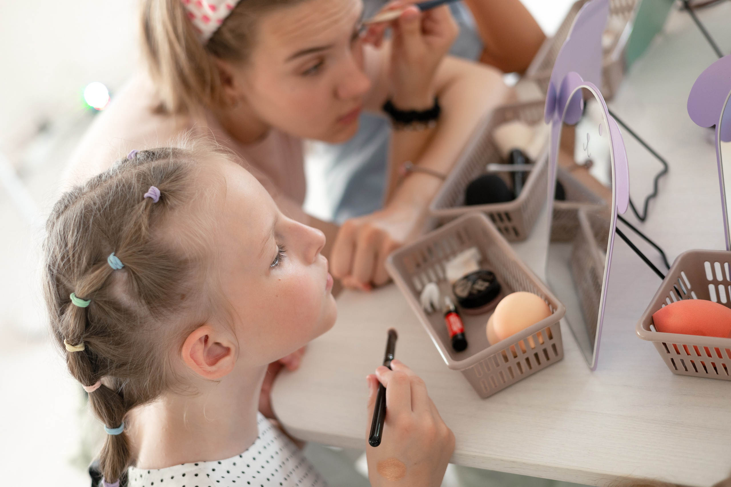 Мастер-класс макияжа на 9-й день рождения Вероники. Школа для девочек во Владивостоке — Само Совершенство