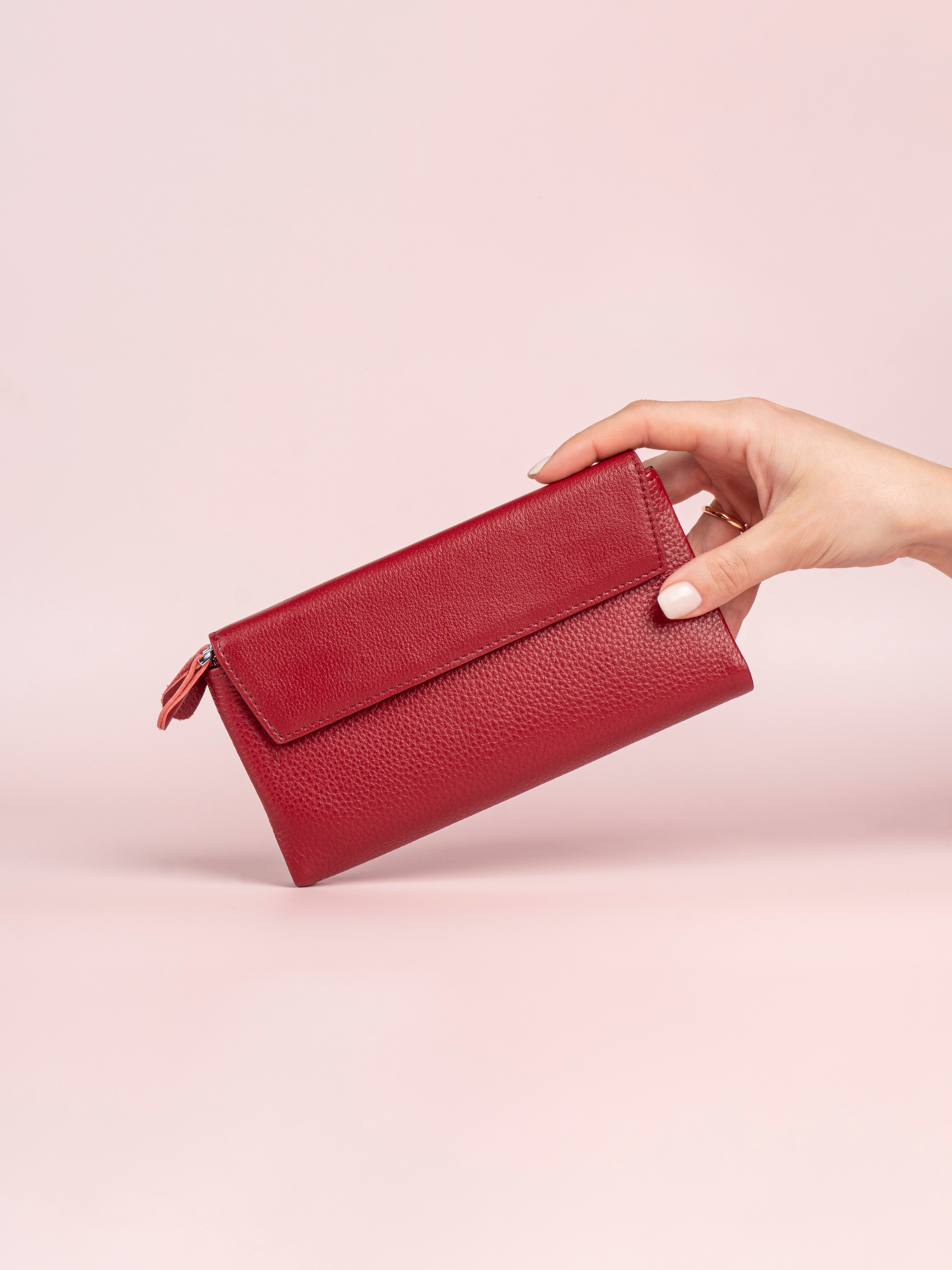 КОШЕЛЬКИ. Предметная фотосъемка в г. Москва PREDMETKASTUDIO