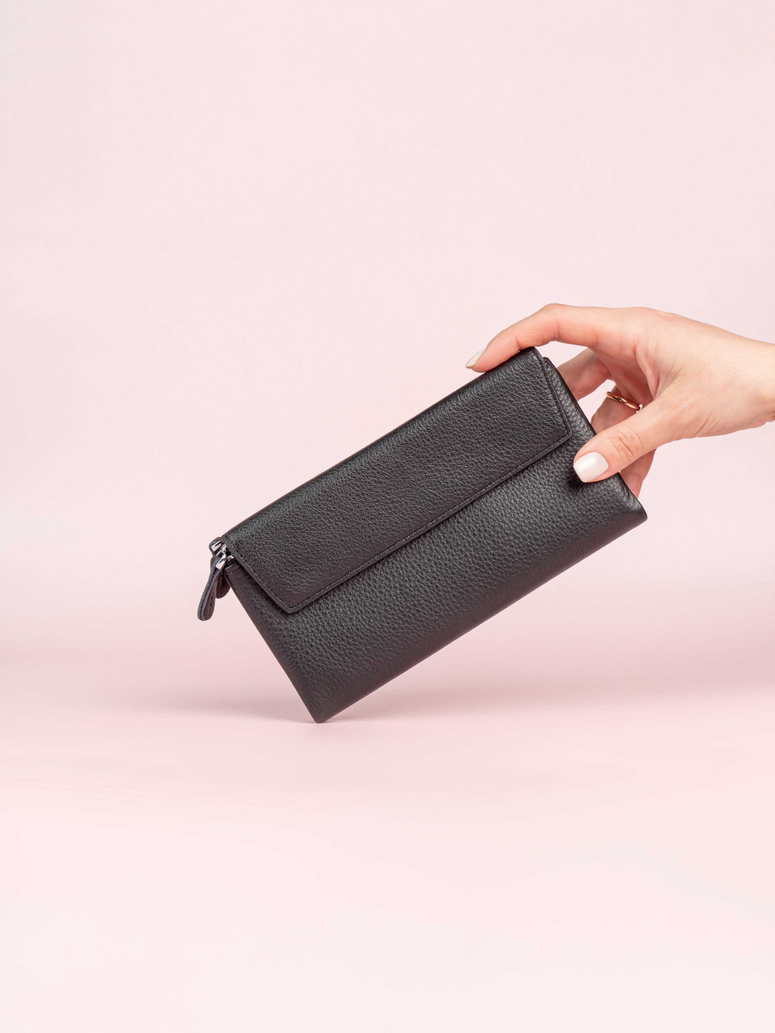 КОШЕЛЬКИ. Предметная фотосъемка в г. Москва PREDMETKASTUDIO