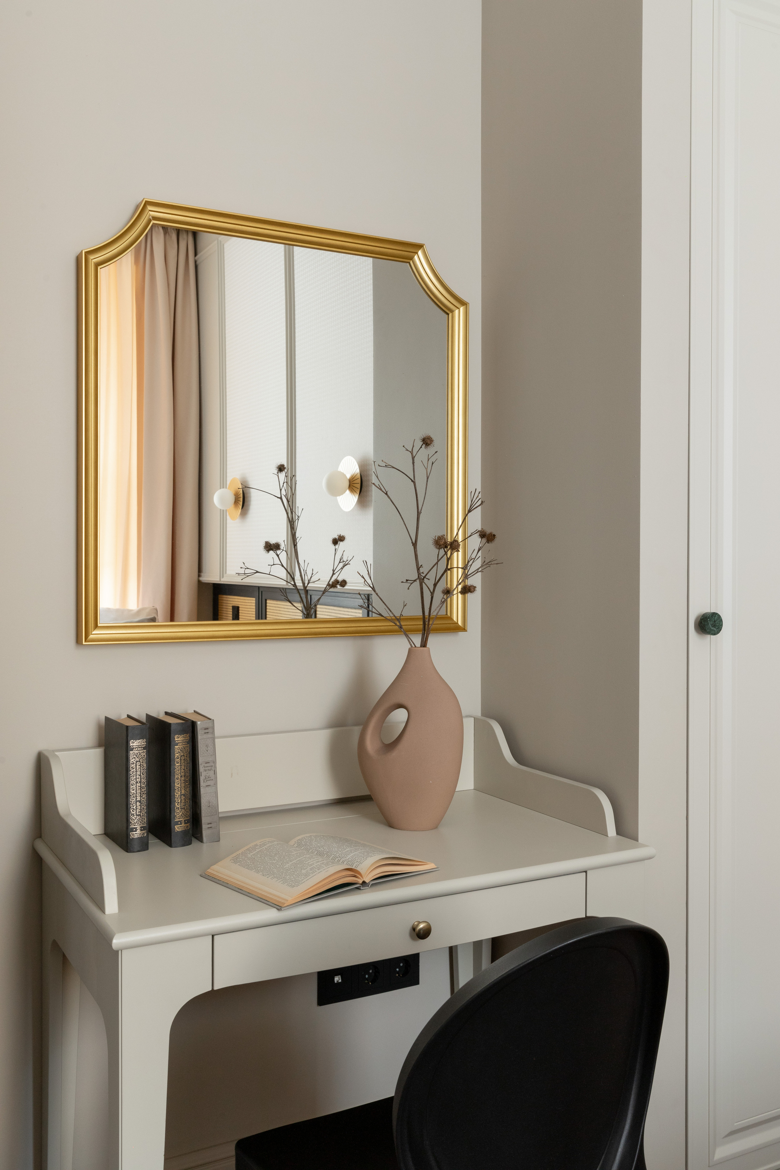 Квартира для аренды в Петербурге. Наталья Мавренкова интерьерный фотограф, декоратор в Санкт-Петербурге