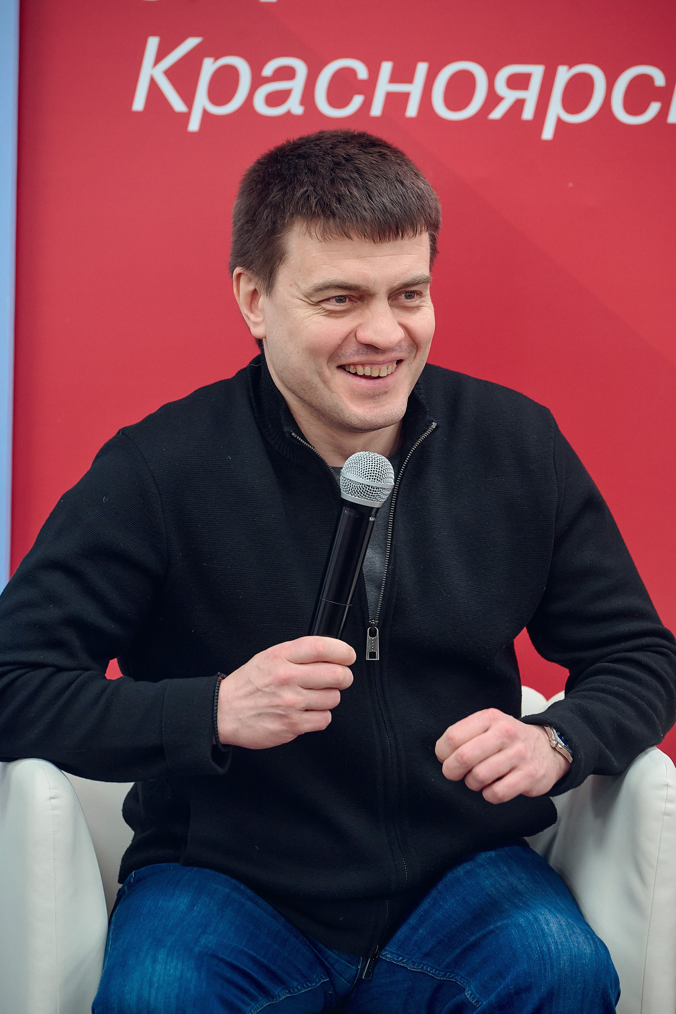 Встреча губернатора Красноярского края Котюкова Михаила Михайловича. Фотограф Яковлев Роман — Красноярск