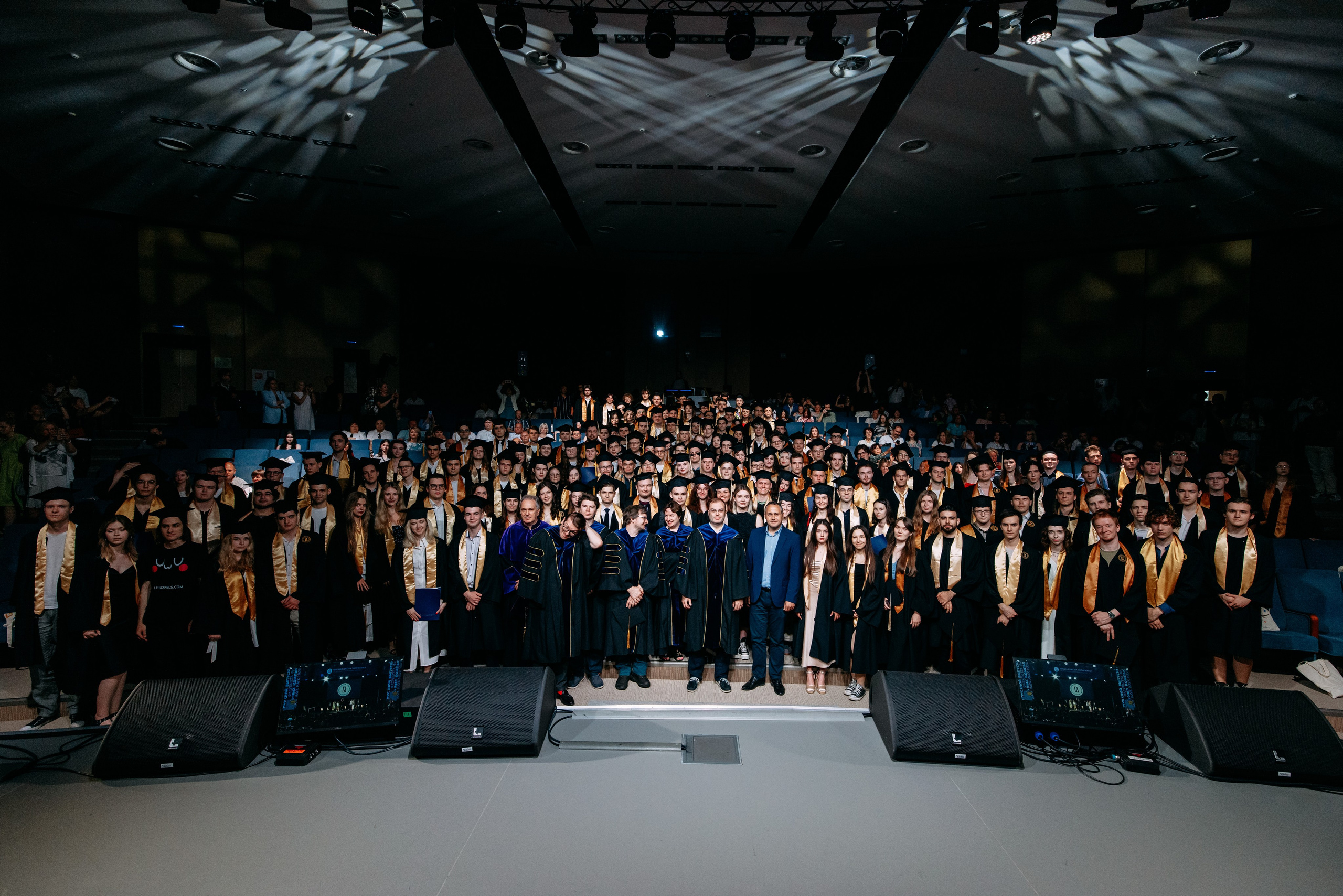 Вручение дипломов. Фото и видео съемка. Андрей Ионов