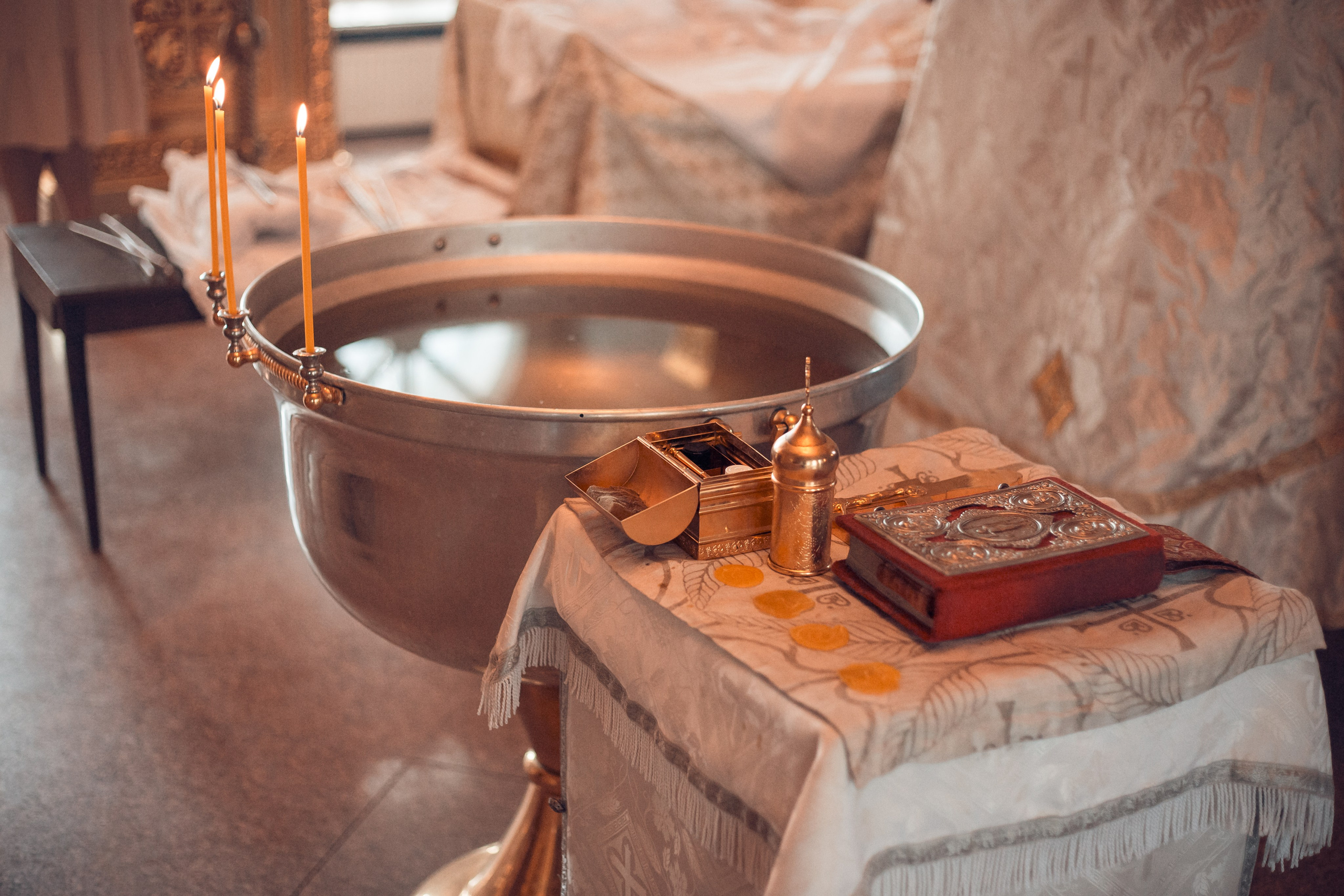 Крещение Савелия в храме Успения Богородицы с. Истомино Тарусский р-н