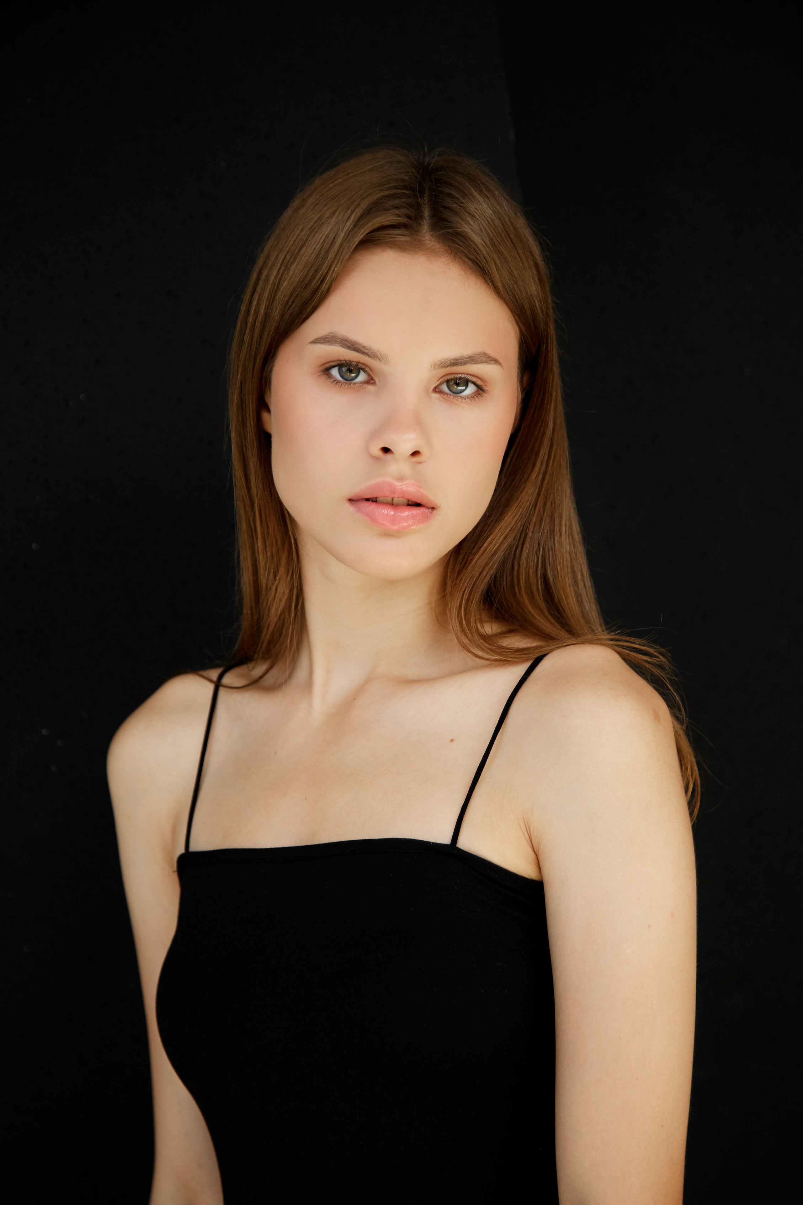 Ann P. Modeling agency TM MODELS