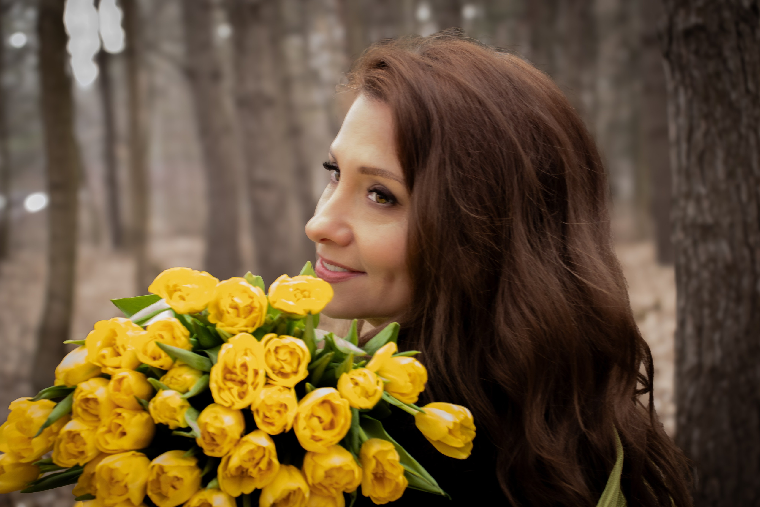 Фотографии с жёлтыми цветами Наталья и тюльпаны