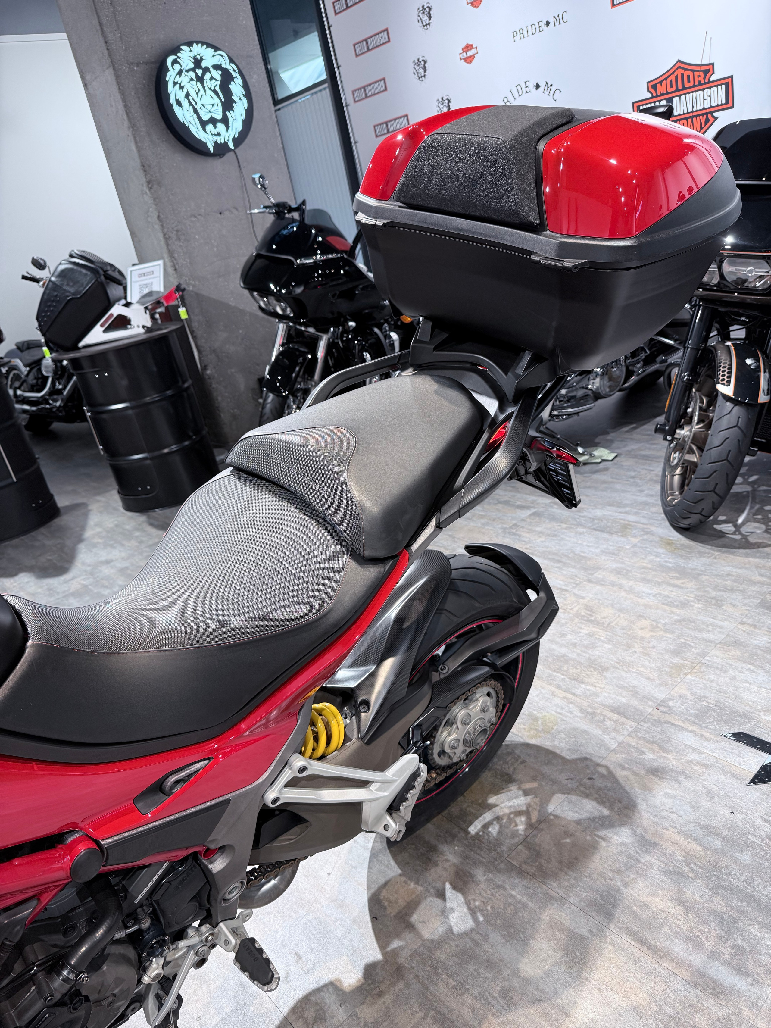 Ducati Multistrada 1200S Carbon. Hello Davidson, Москва. Только хорошие мотоциклы…