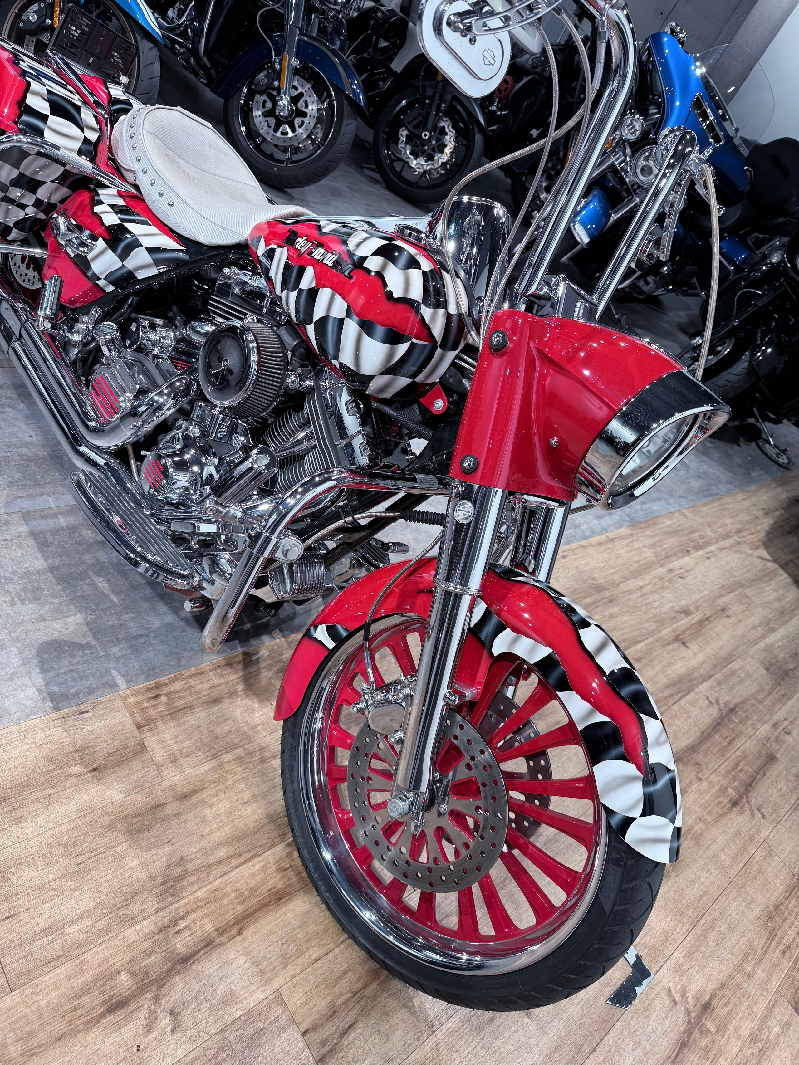 Road King (Elvis Presley). Hello Davidson, Москва. Только хорошие мотоциклы…