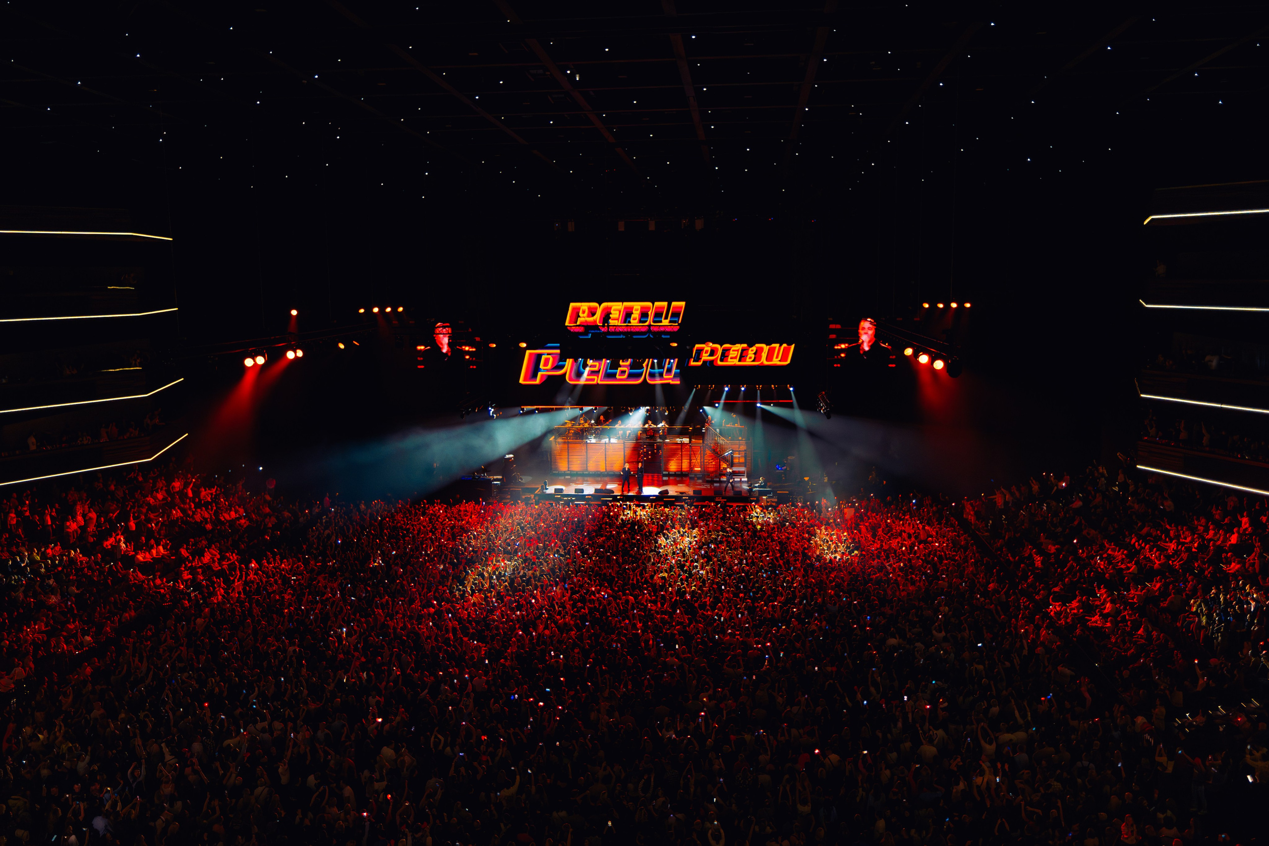 ИВАНУШКИ INTERNETIONAL 29.11.25. Концертный и репортажный фотограф в Москве и Санкт-Петербурге Мария