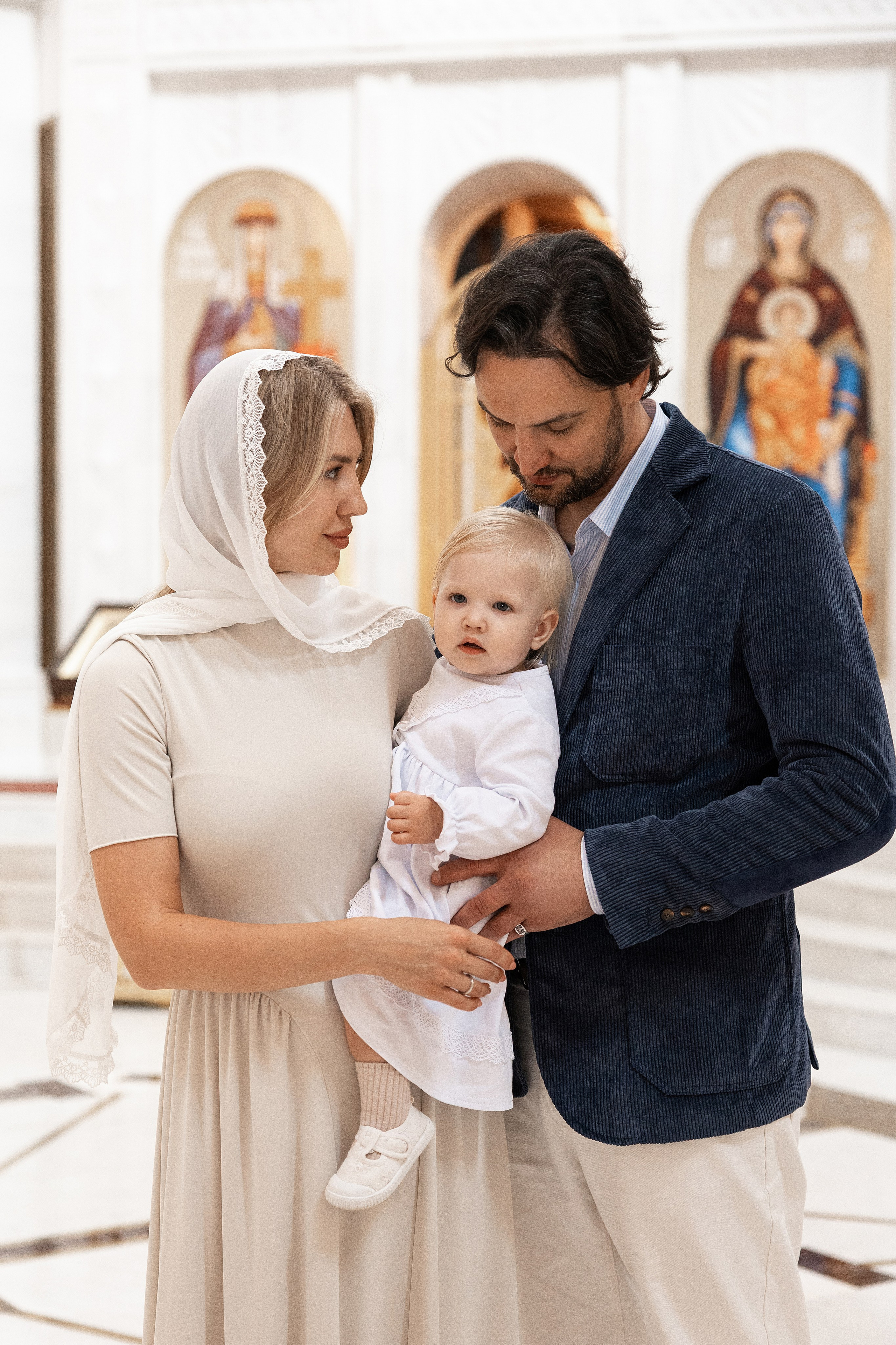 Крещение Аделины. Фотограф Крещение, Выписка москва