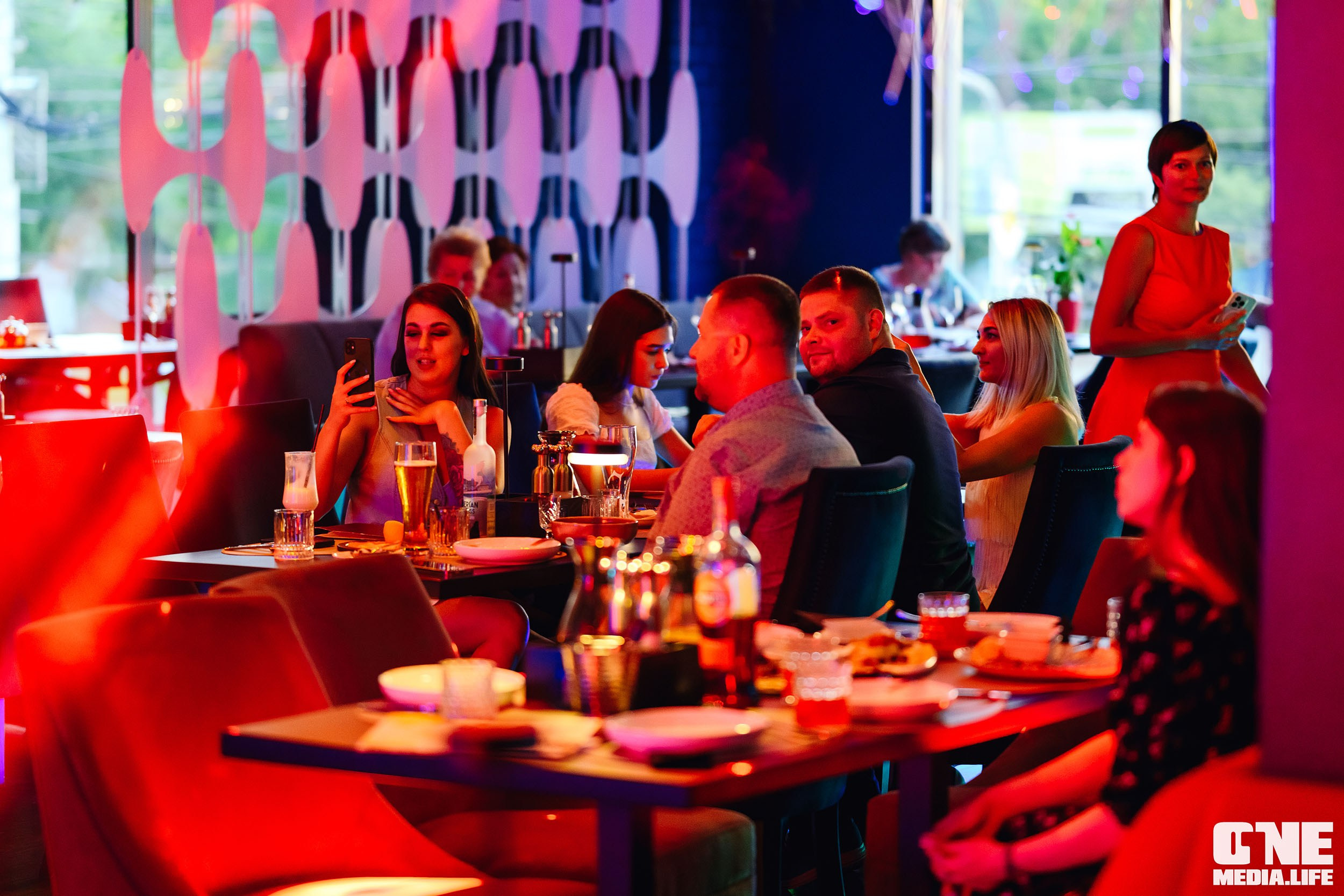 Фоторепортаж с вечеринки в ресторане Океан. One Media Life: фоторепортажи, фотоотчеты с мероприятий и заведений