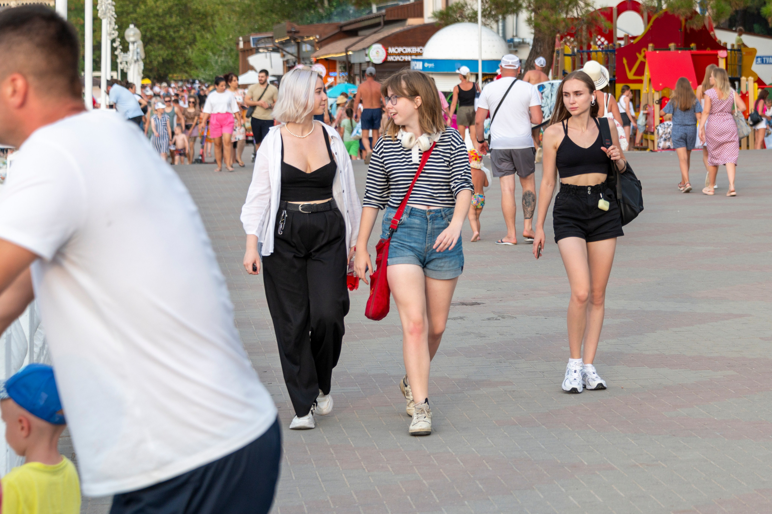 Геленджик. Август 2023. Фотограф Роман Адлер