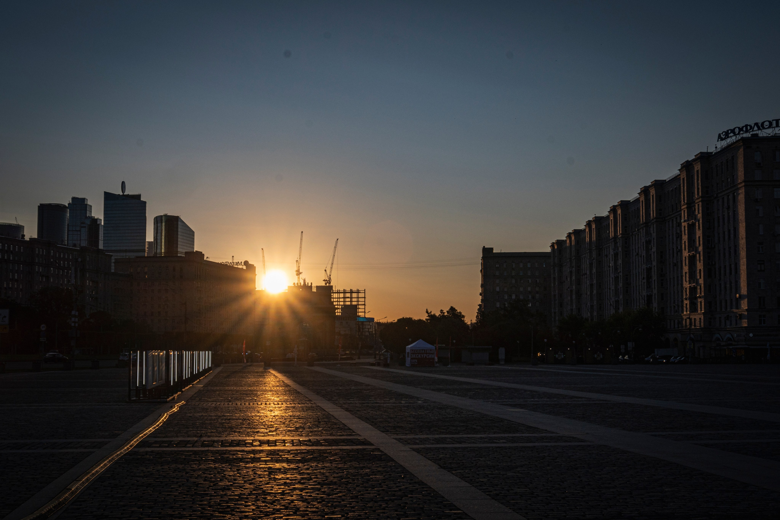 Ночная Москва. Июль 2023. Фотограф Роман Адлер