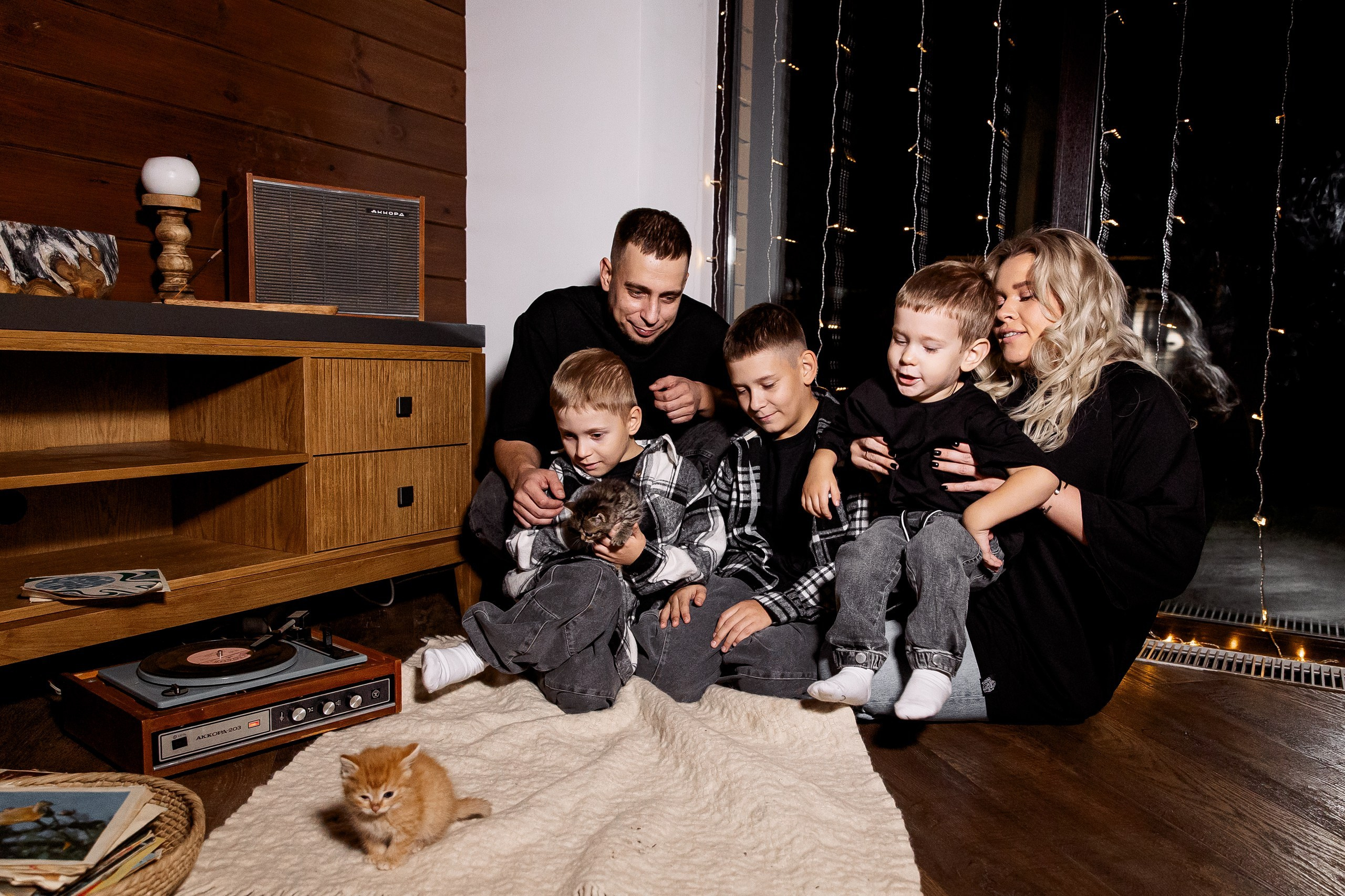 Эдуард и Дарья с сыновьями. Свадебный и семейный фотограф в Челябинске Юлия Ишимова
