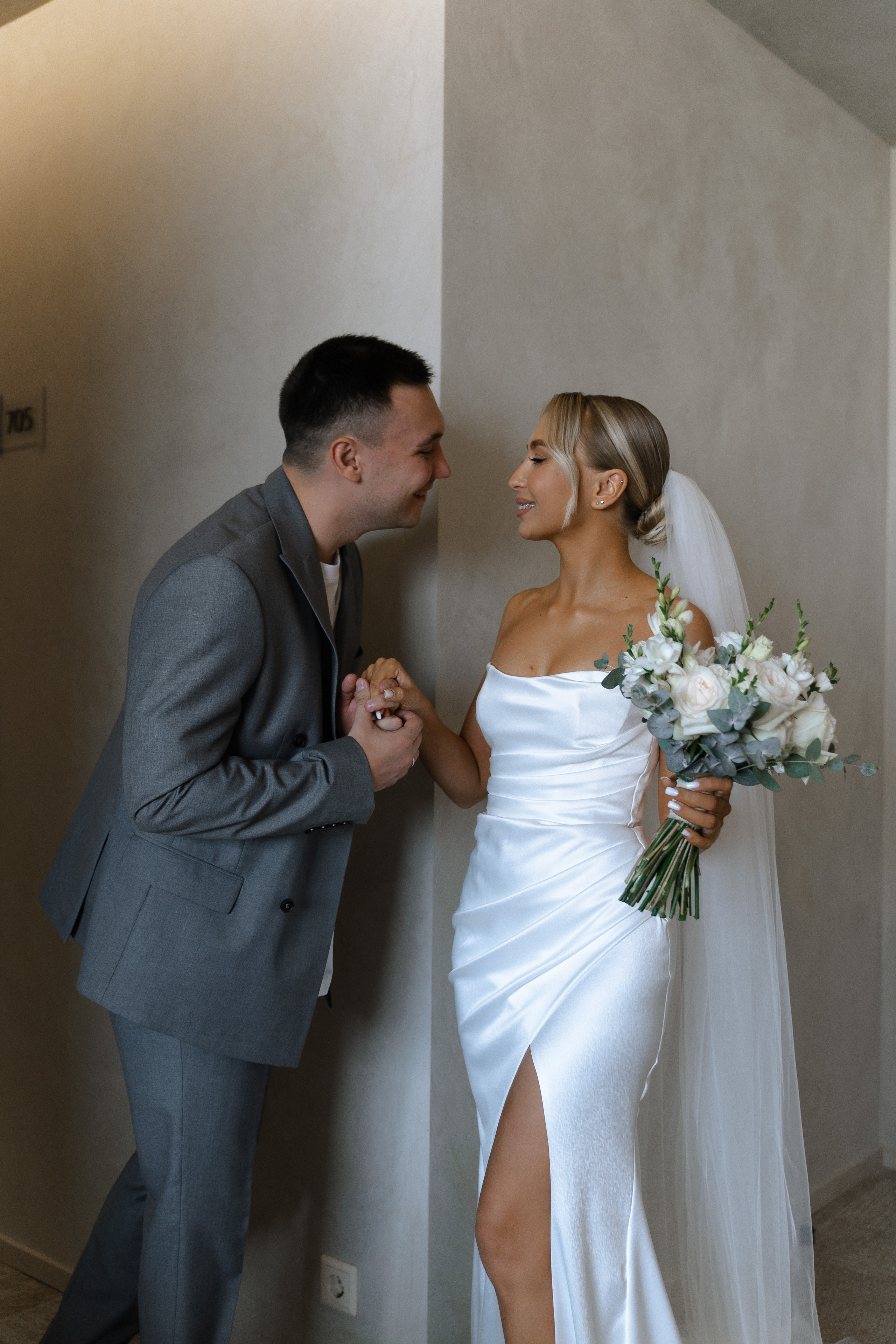 Денис и Виолетта. Свадебный фотограф Анастасия Хабарова в Новоуральске и Екатеринбурге