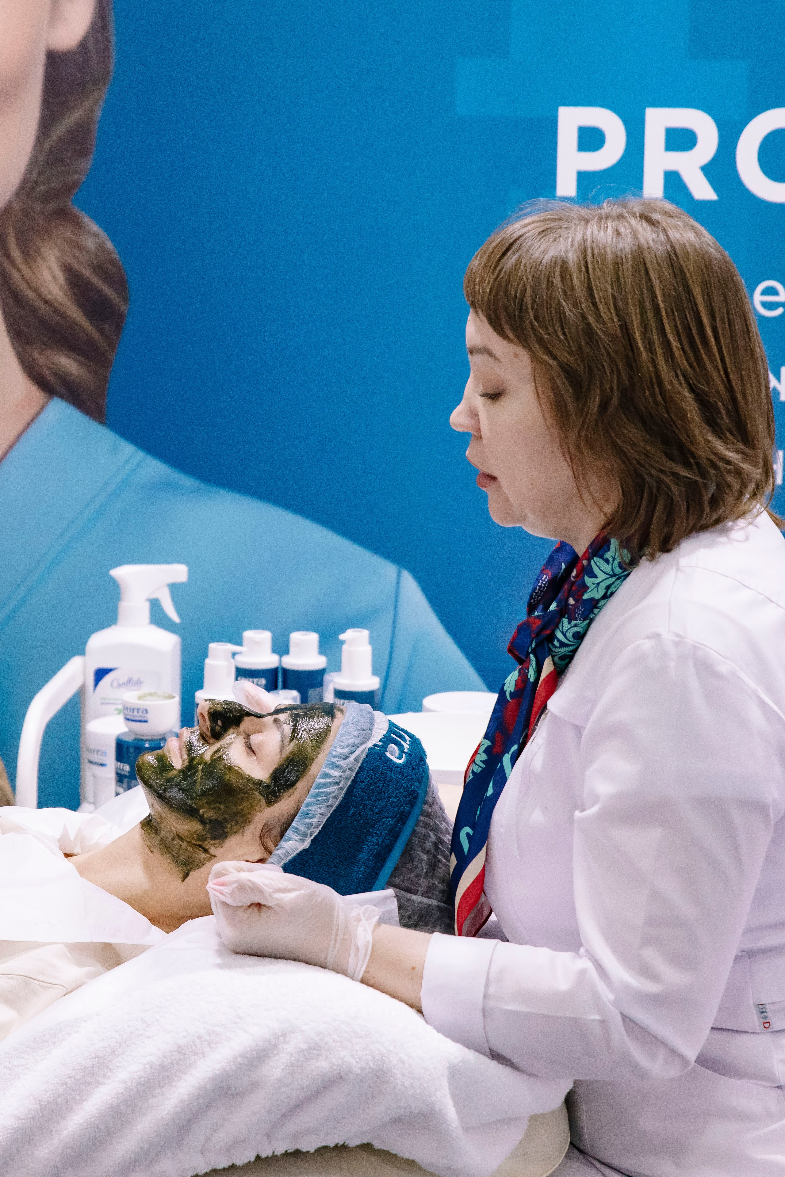 Выставка BEAUNITY by InterCHARM 2026. Профессиональный фотограф в Москве | Заказать фотосессию и съемку