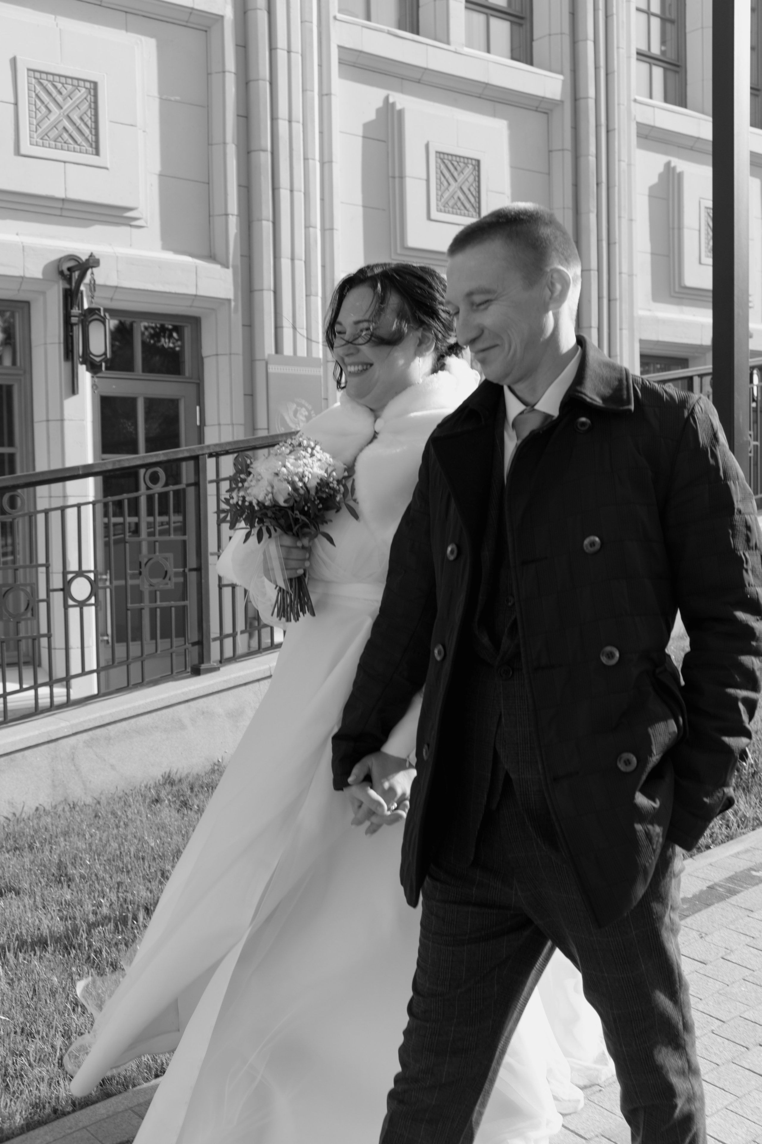 Гостиница Севастополь. Свадебная фотосессия Новый Херсонес. Профессиональная фотосъемка в Крыму. Натуральные эмоции и живые кадры. Забронируйте дату прямо сейчас!