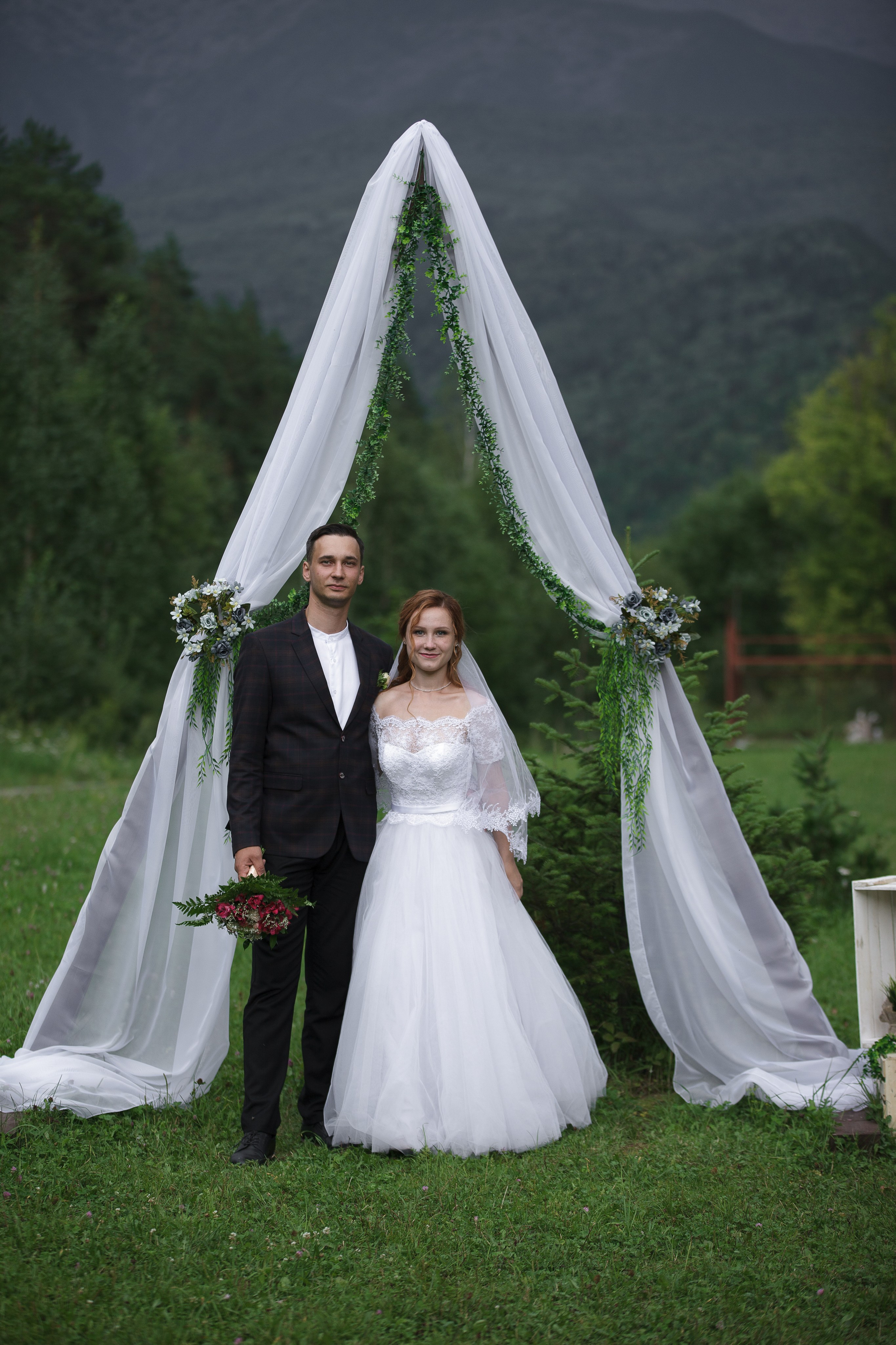 Свадебная фотосессия в Саяногорске. Портреты с душой: Иван Зиновьев -Фотограф в Саяногорске