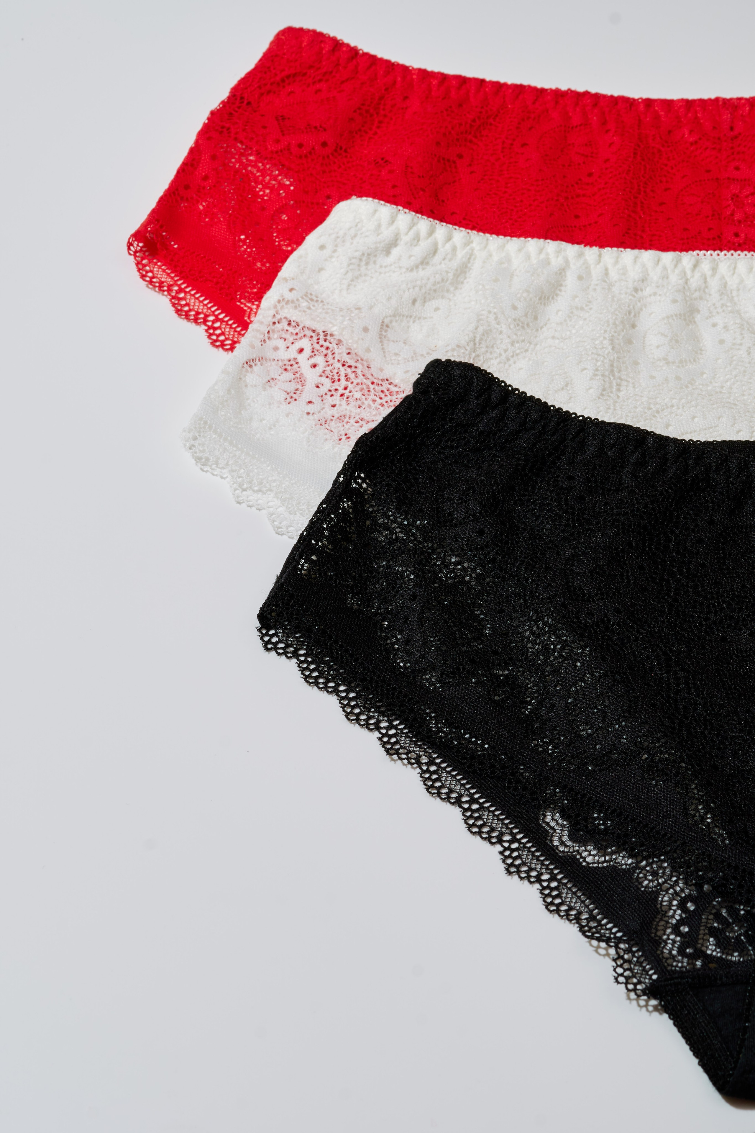 Фотосъемка нижнего белья. Предметный фотограф и видеограф в Москве Марина Гладик