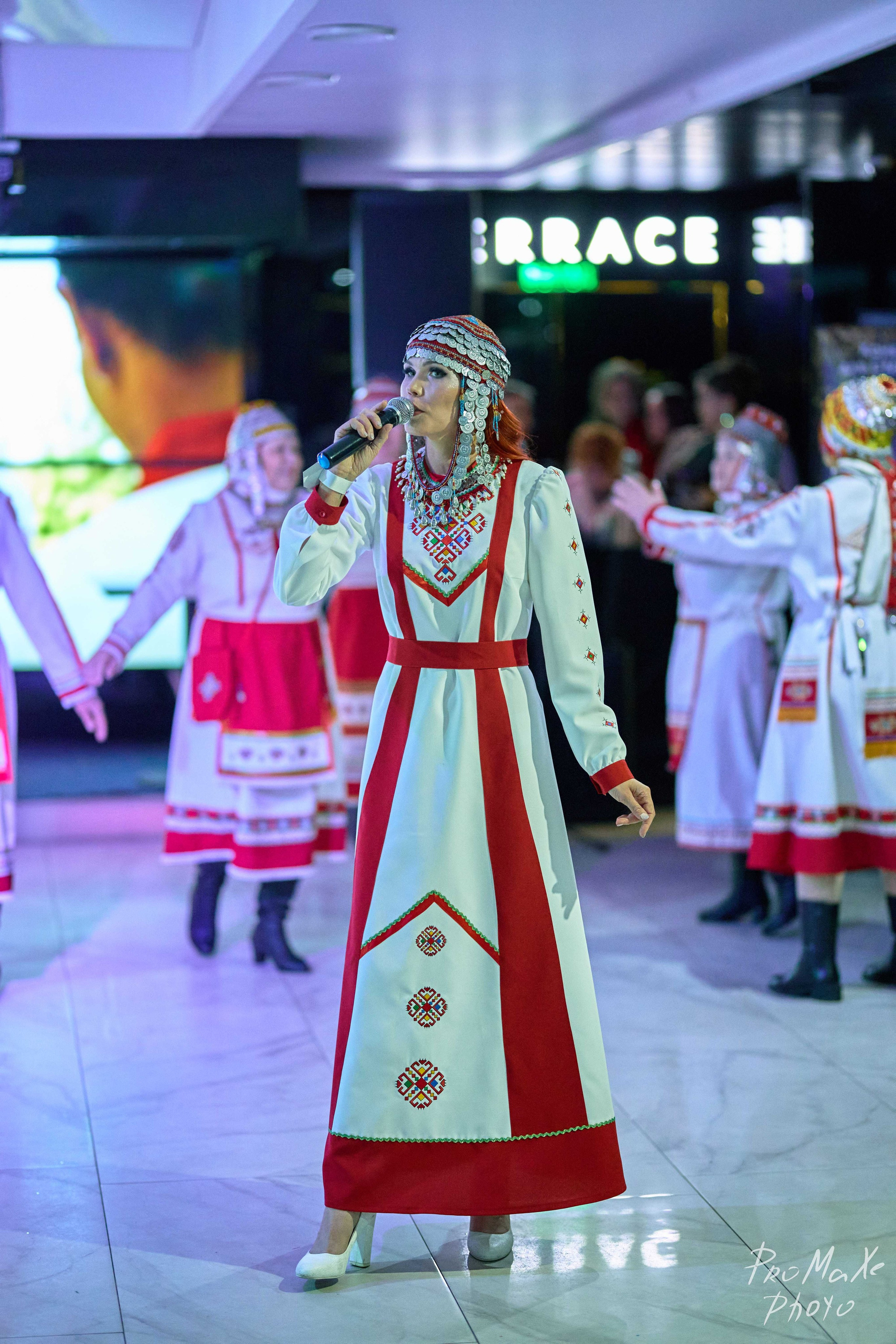 Зал КРАСА МАСС-МЕДИА ЧУВАШИИ. Владимир Суздалов (ProMaXe) — Портретный фотограф, тематические фотосессии в Чебоксарах