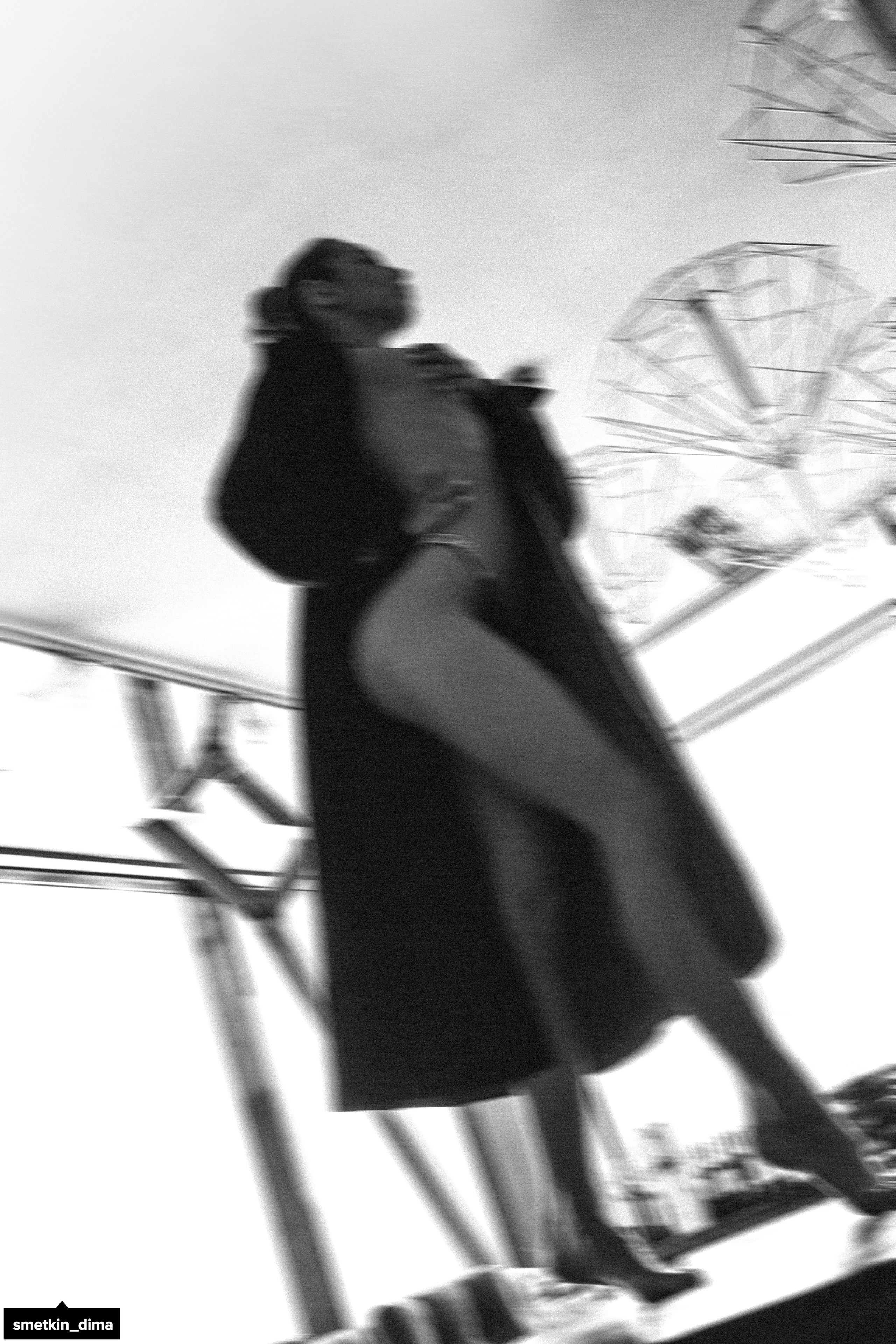 Эмоциональная Фотосессия фотомодели в закрытом ресторане. Фотограф Сметкин Дима. Фотосессии в Москве и по миру