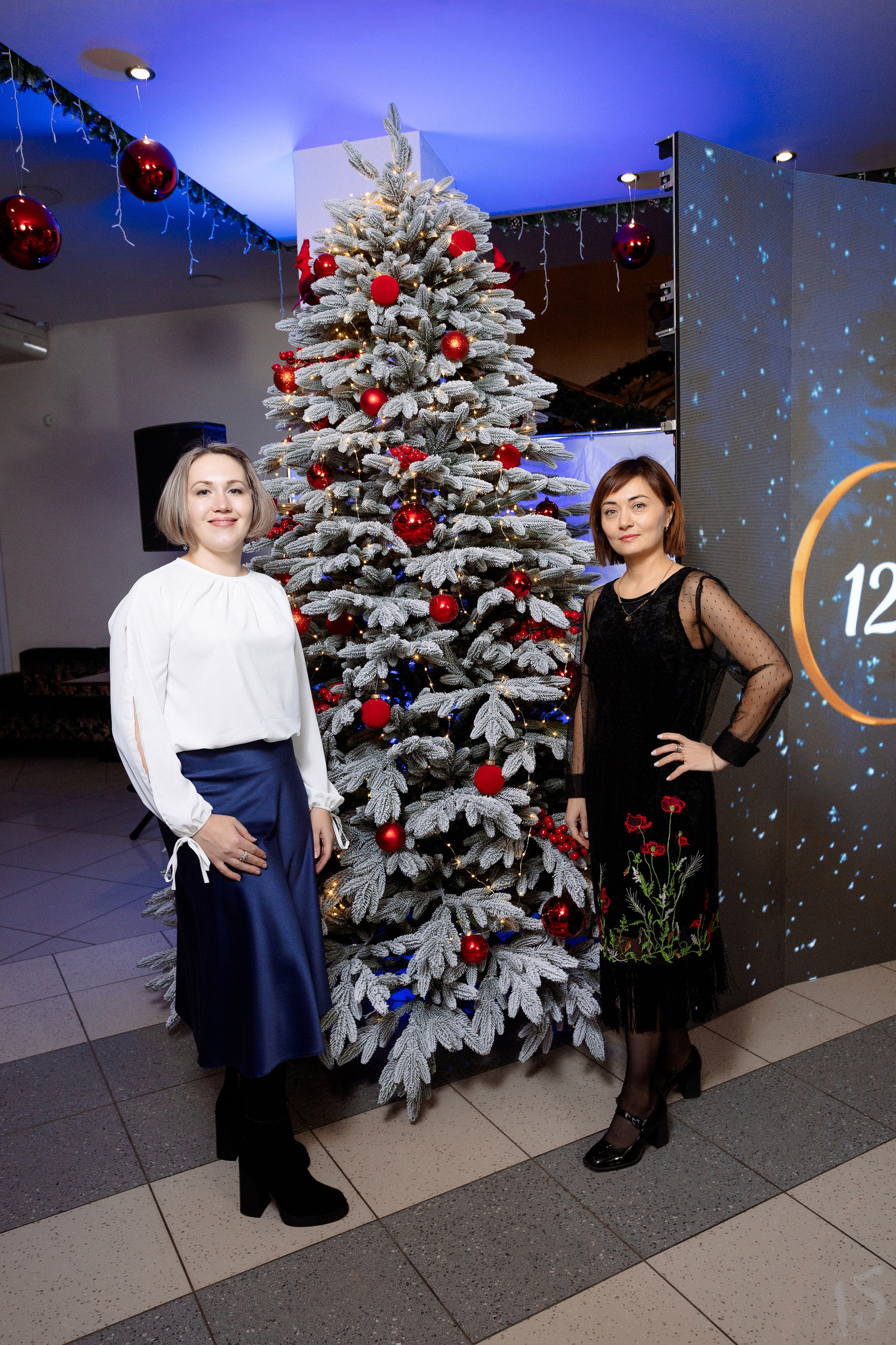 РЕПОРТАЖ: НОВЫЙ ГОД В ДК МЕТАЛЛУРГ. Профессиональный фотограф в Ижевске Леша Петров