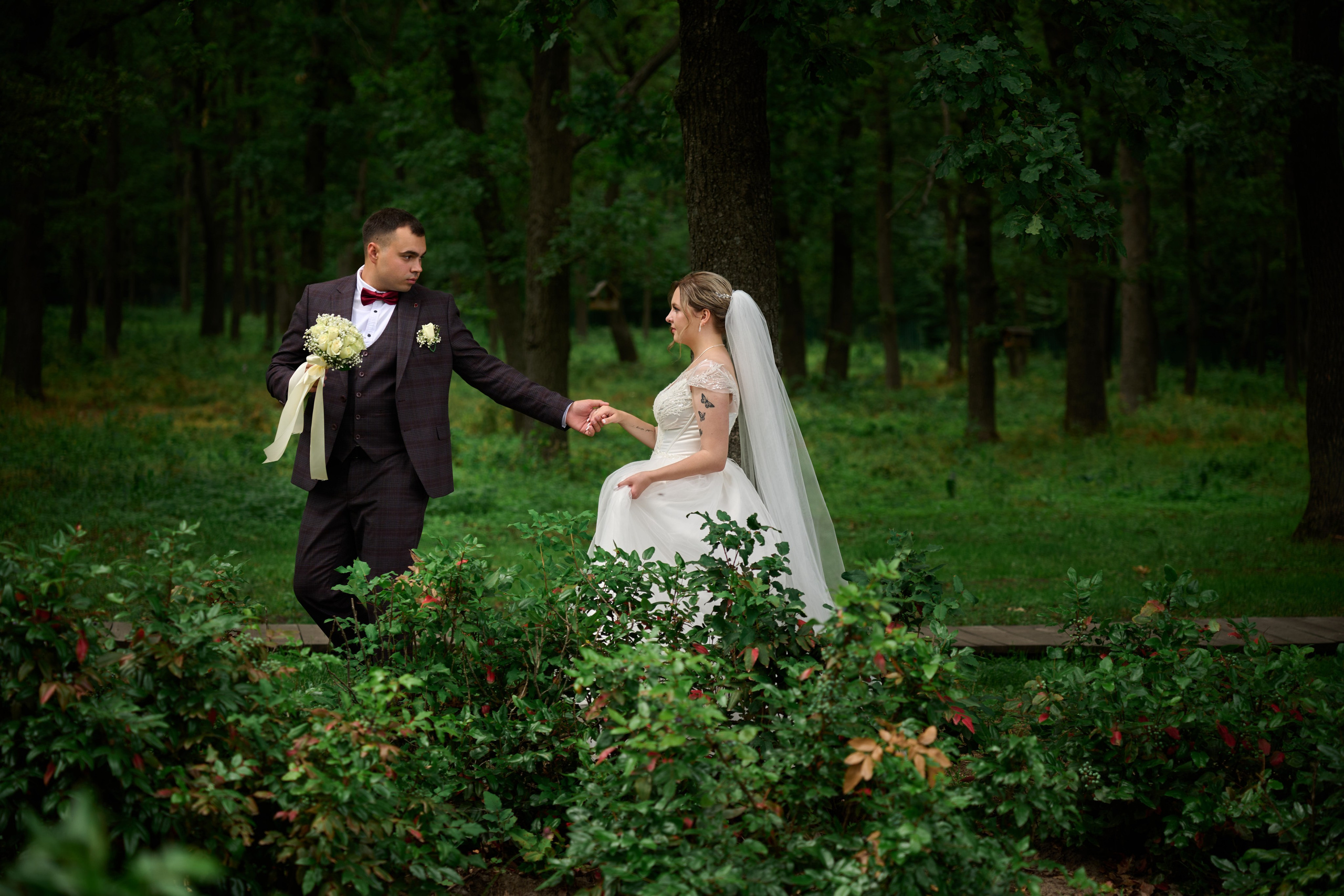 Свадебная фотосессия Ильи и Евгении в Старом Осколе. Профессиональный фотограф Старый Оскол, Губкин — свадьба, венчание, крещение, юбилей и день рождения