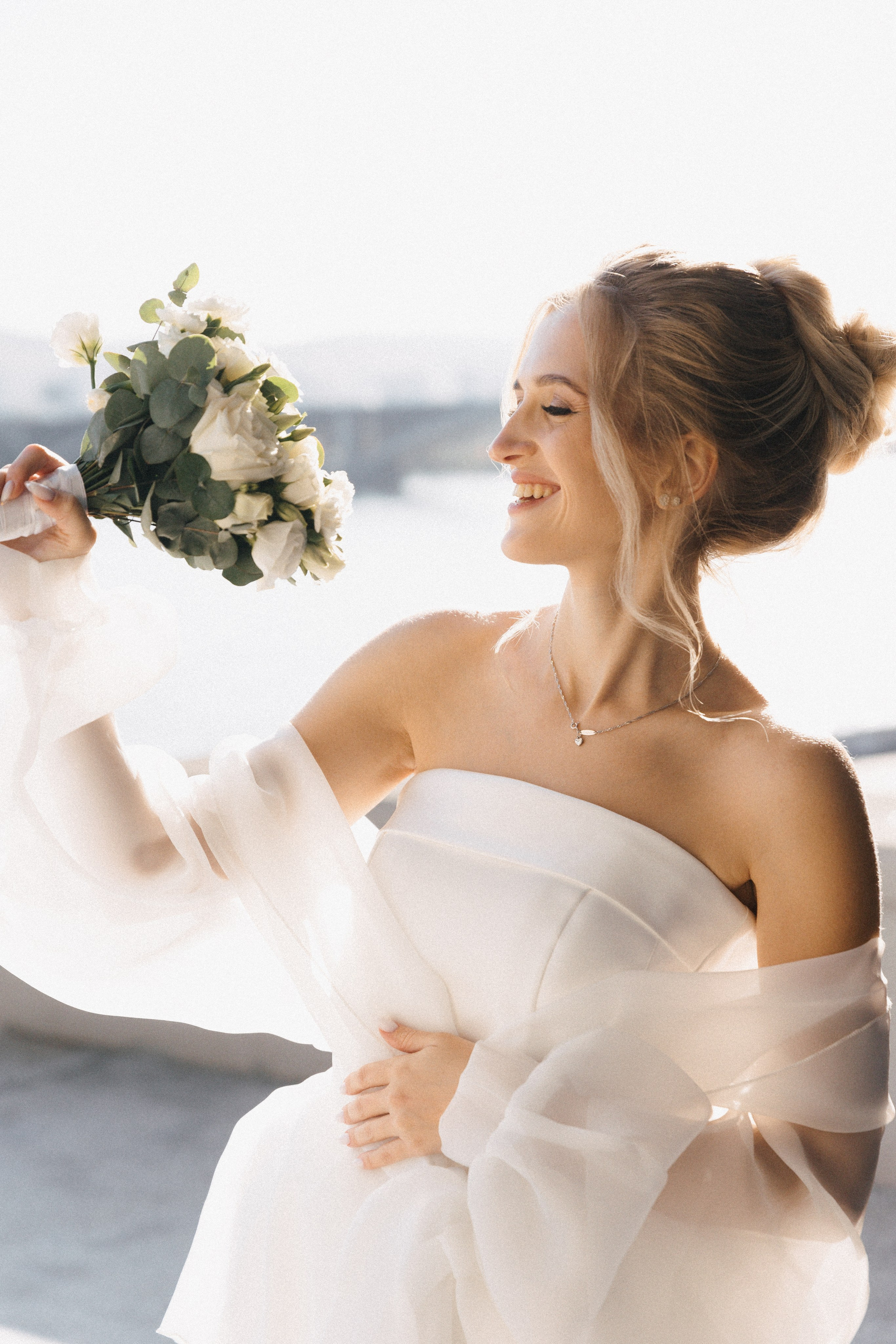 Свадебная фотосъемка на речном вокзале Красноярск