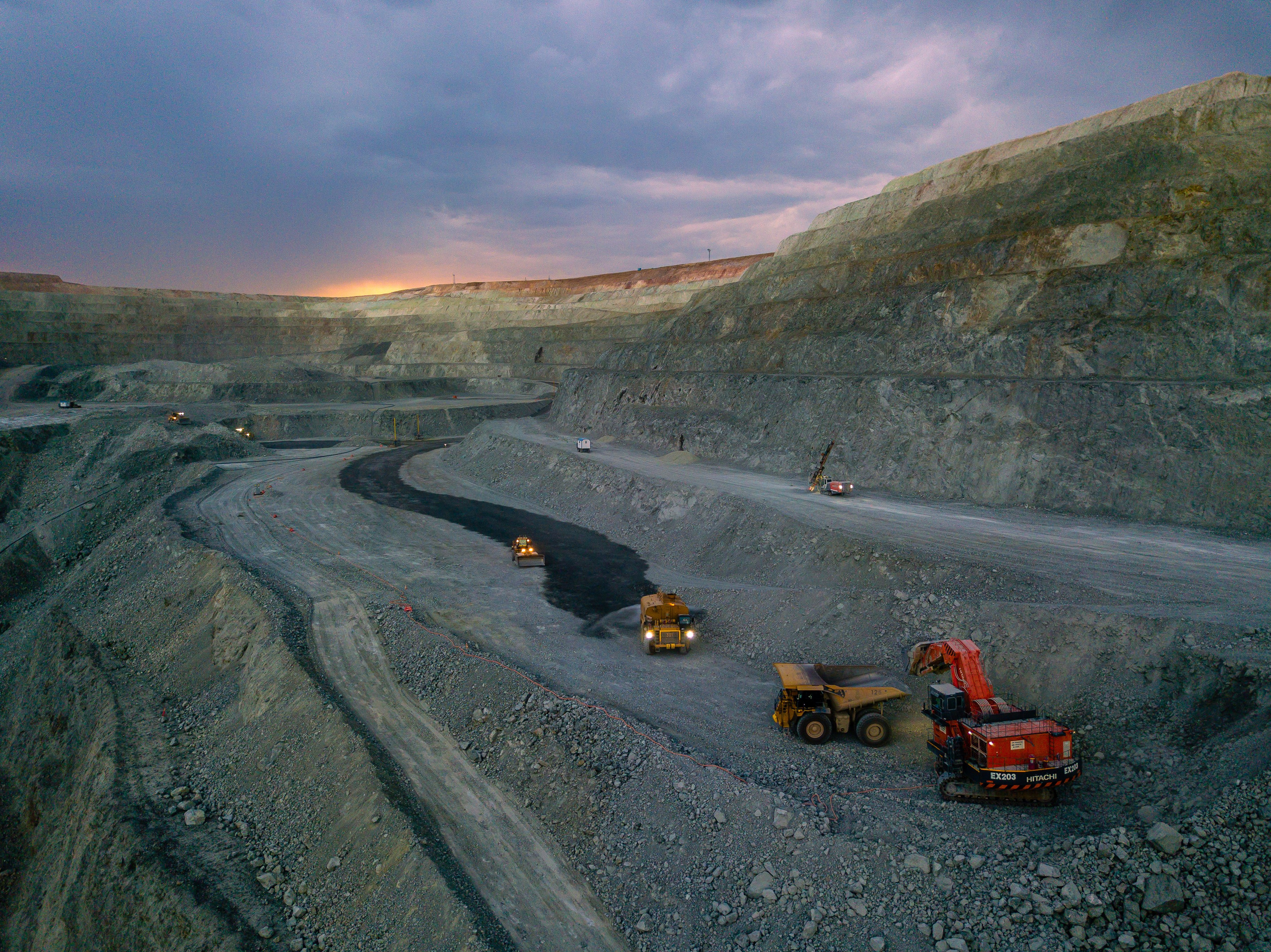Промышленная съемка. Профессиональный фотограф в Алматы Влад Семёнов
