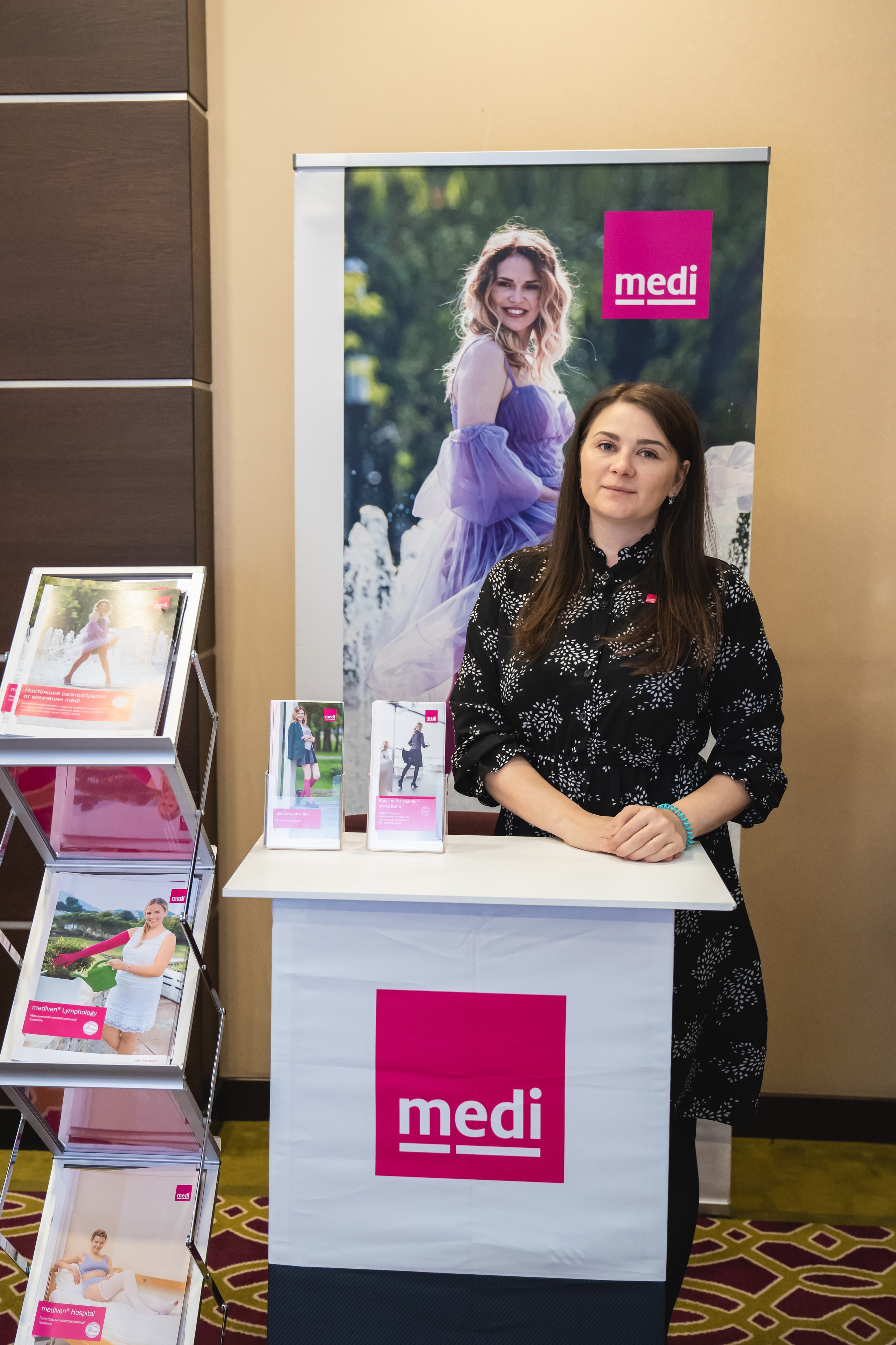 Фотосессия форумов, конференций. Занимаюсь профессиональной фотографией и живу рядом с Байкалом. Работаю в разных жанрах