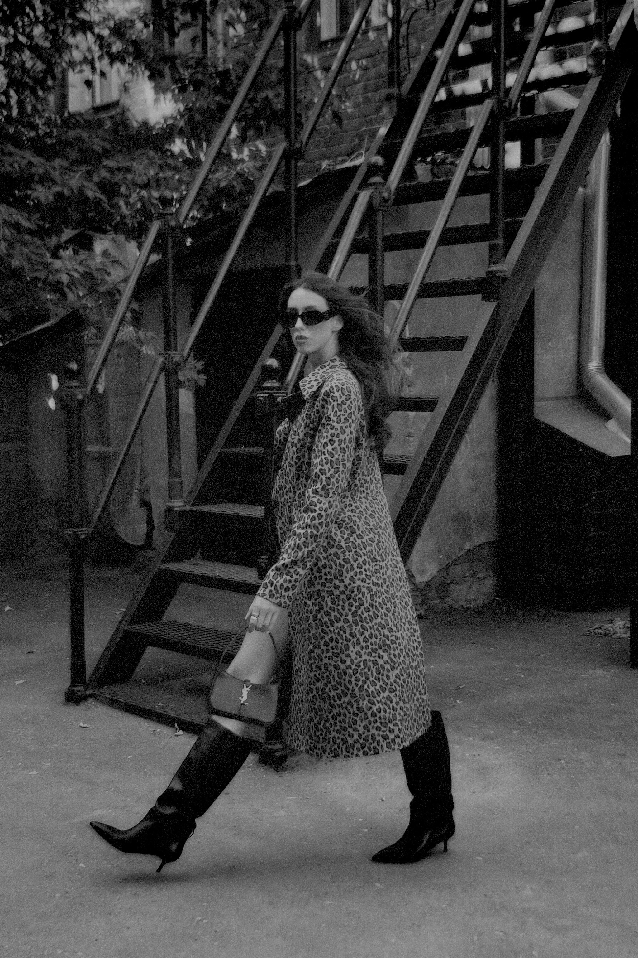 Настя — street съемка. Мобильный фотограф и видеограф — Алина