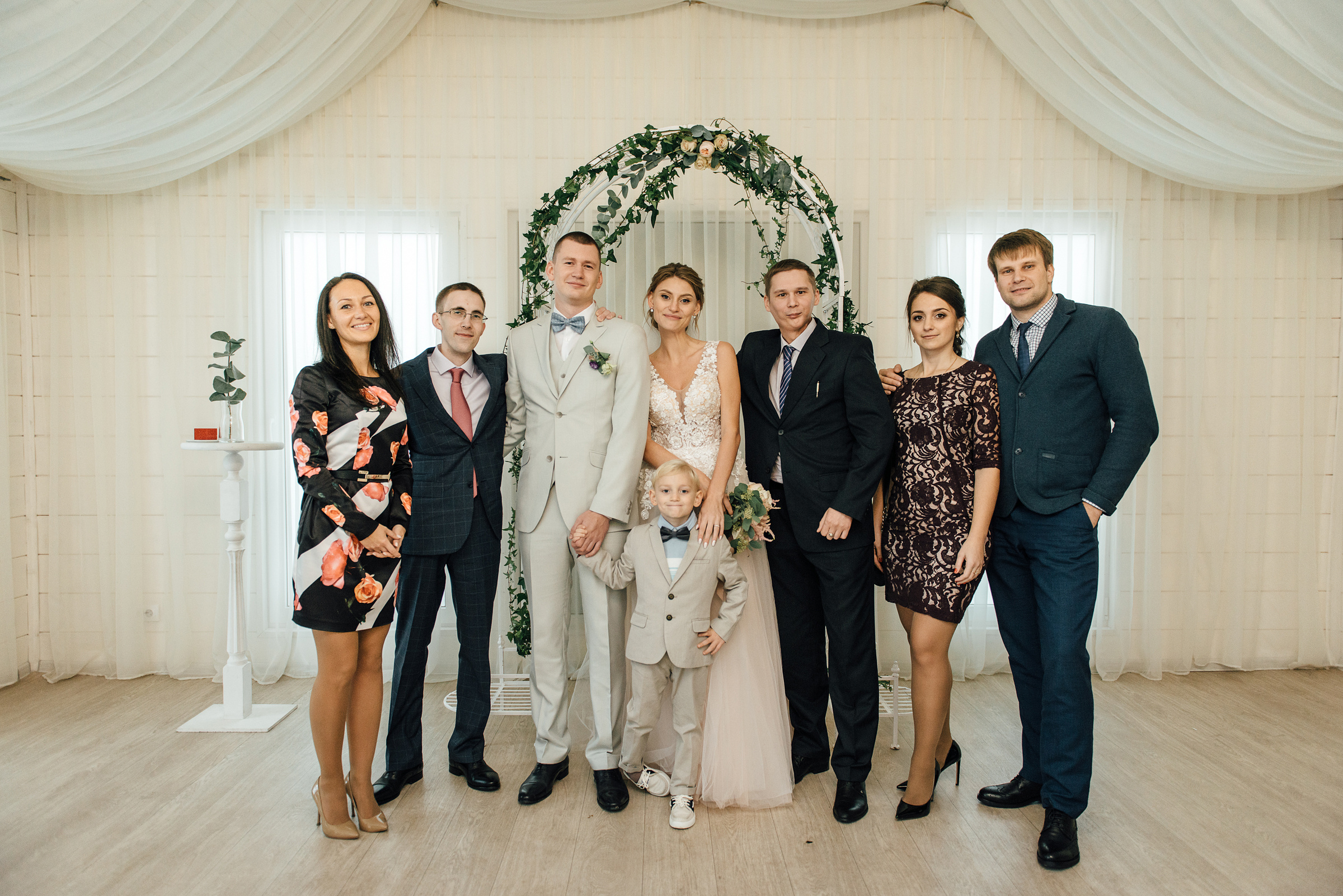 Свадебная фотосессия в Павловском дворце и парке. Свадебный фотограф в Санкт-Петербурге Венера Ахметова