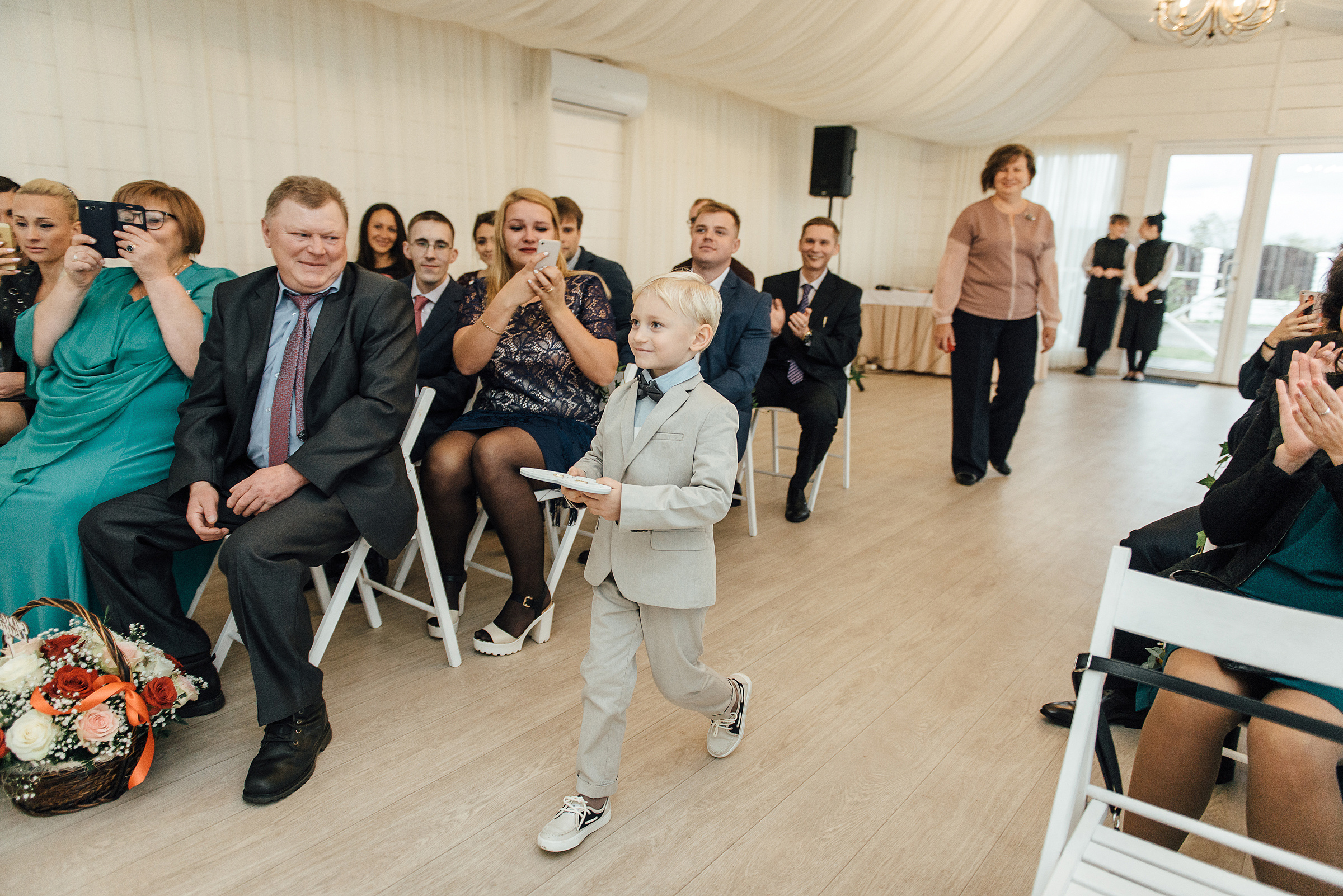 Свадебная фотосессия в Павловском дворце и парке. Свадебный фотограф в Санкт-Петербурге Венера Ахметова