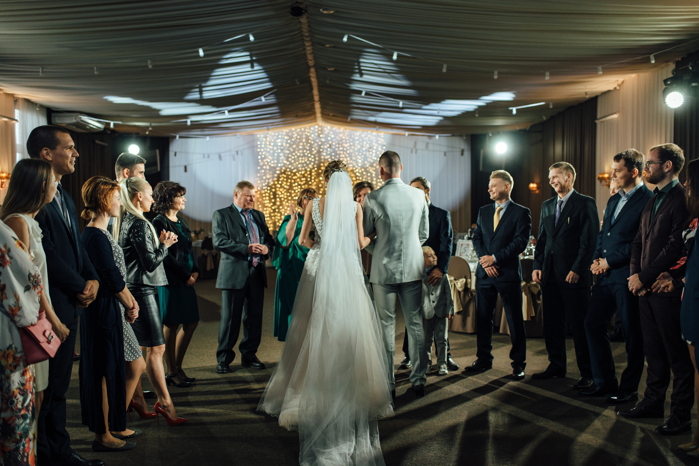 Свадебная фотосессия в Павловском дворце и парке. Свадебный фотограф в Санкт-Петербурге Венера Ахметова