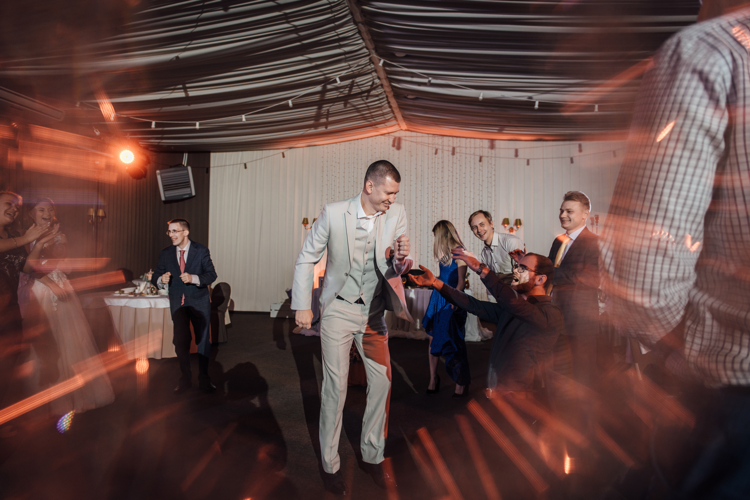 Свадебная фотосессия в Павловском дворце и парке. Свадебный фотограф в Санкт-Петербурге Венера Ахметова