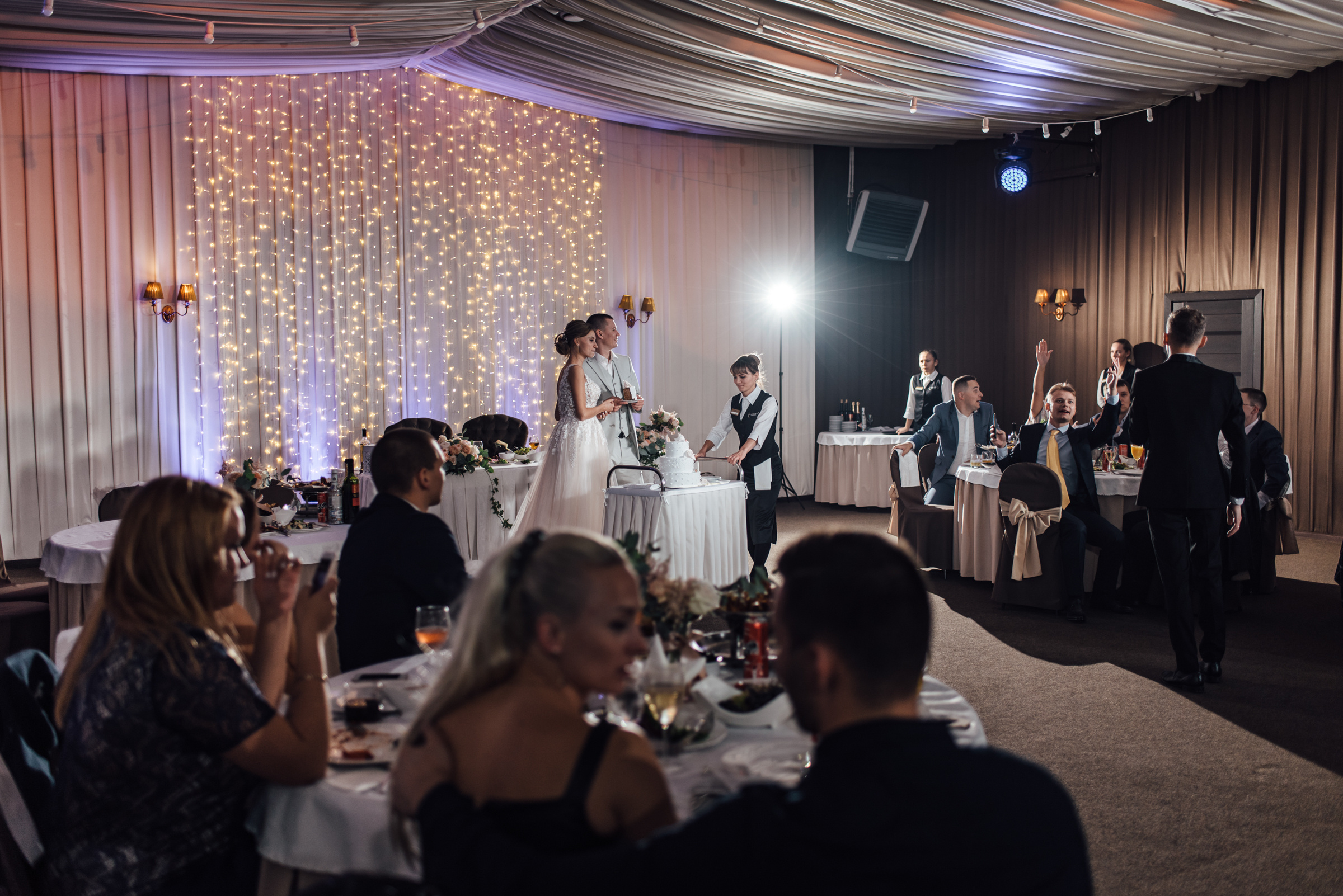 Свадебная фотосессия в Павловском дворце и парке. Свадебный фотограф в Санкт-Петербурге Венера Ахметова