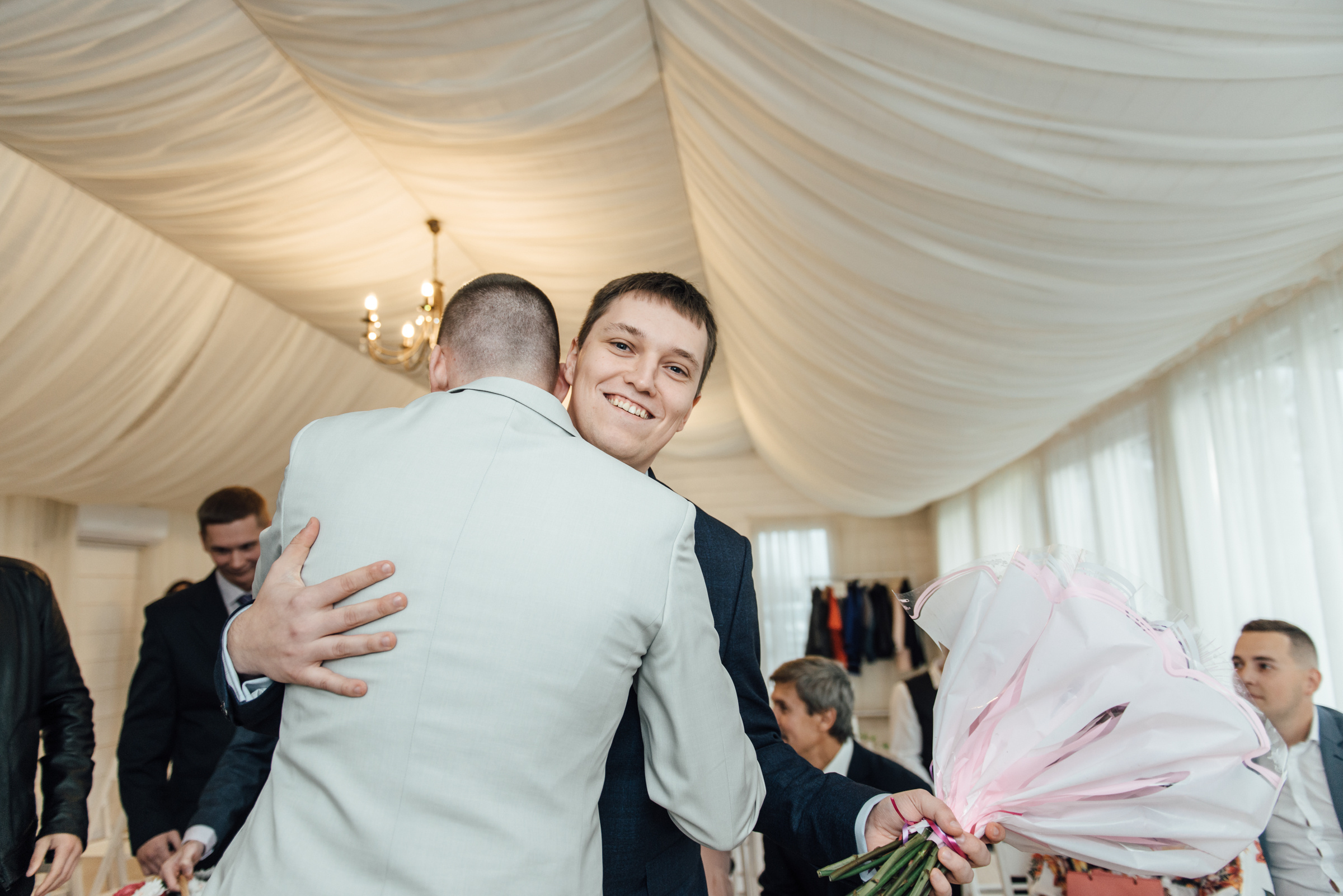 Свадебная фотосессия в Павловском дворце и парке. Свадебный фотограф в Санкт-Петербурге Венера Ахметова