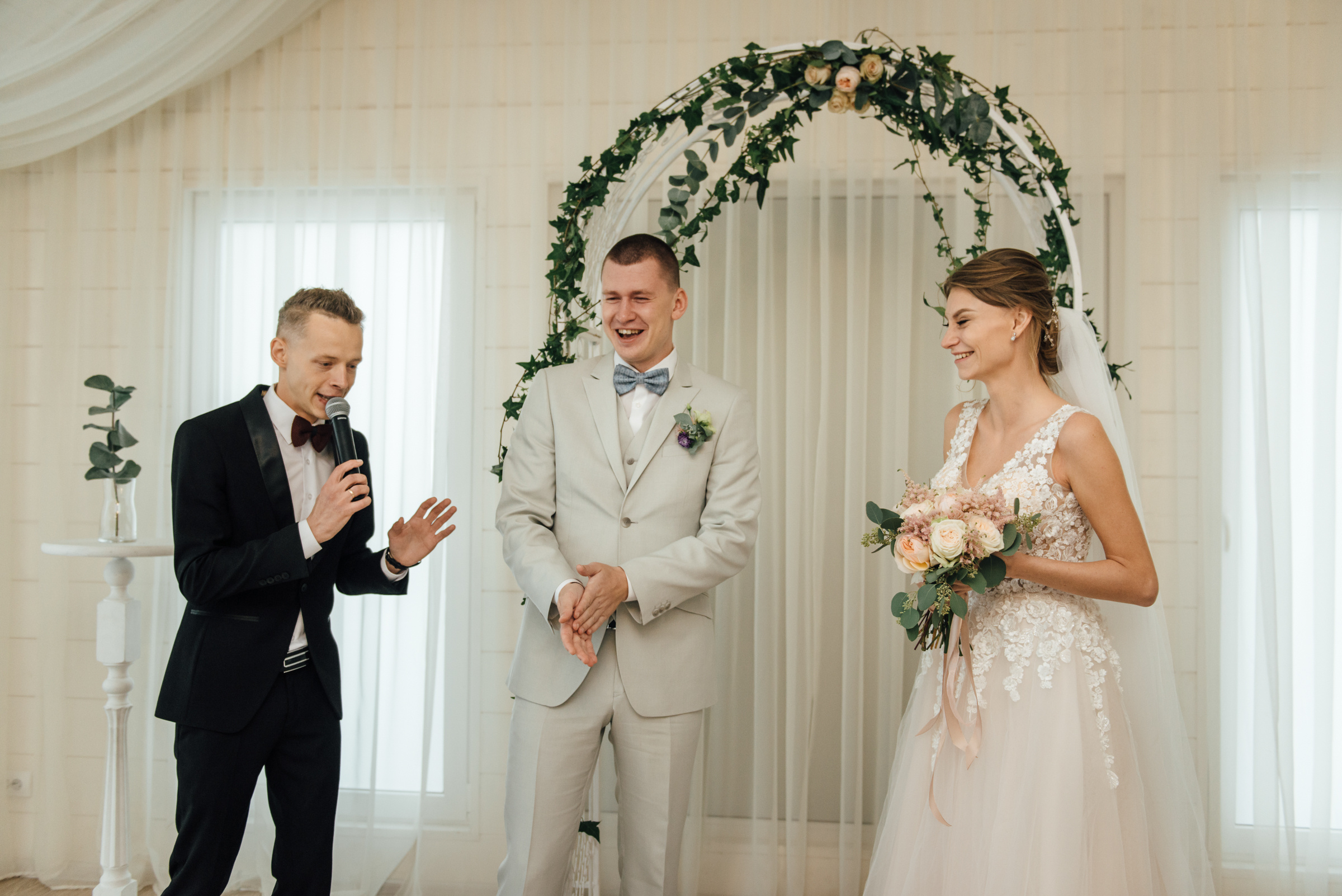 Свадебная фотосессия в Павловском дворце и парке. Свадебный фотограф в Санкт-Петербурге Венера Ахметова